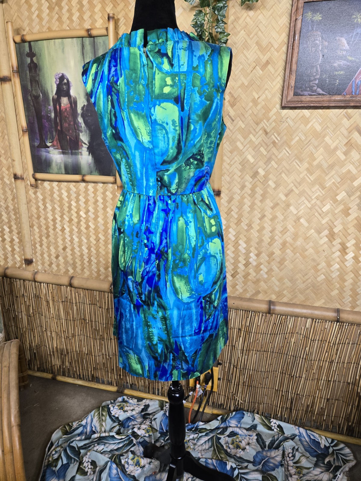 Vintage Waltah Clarke’s Hawaiian Aloha Dress w1283