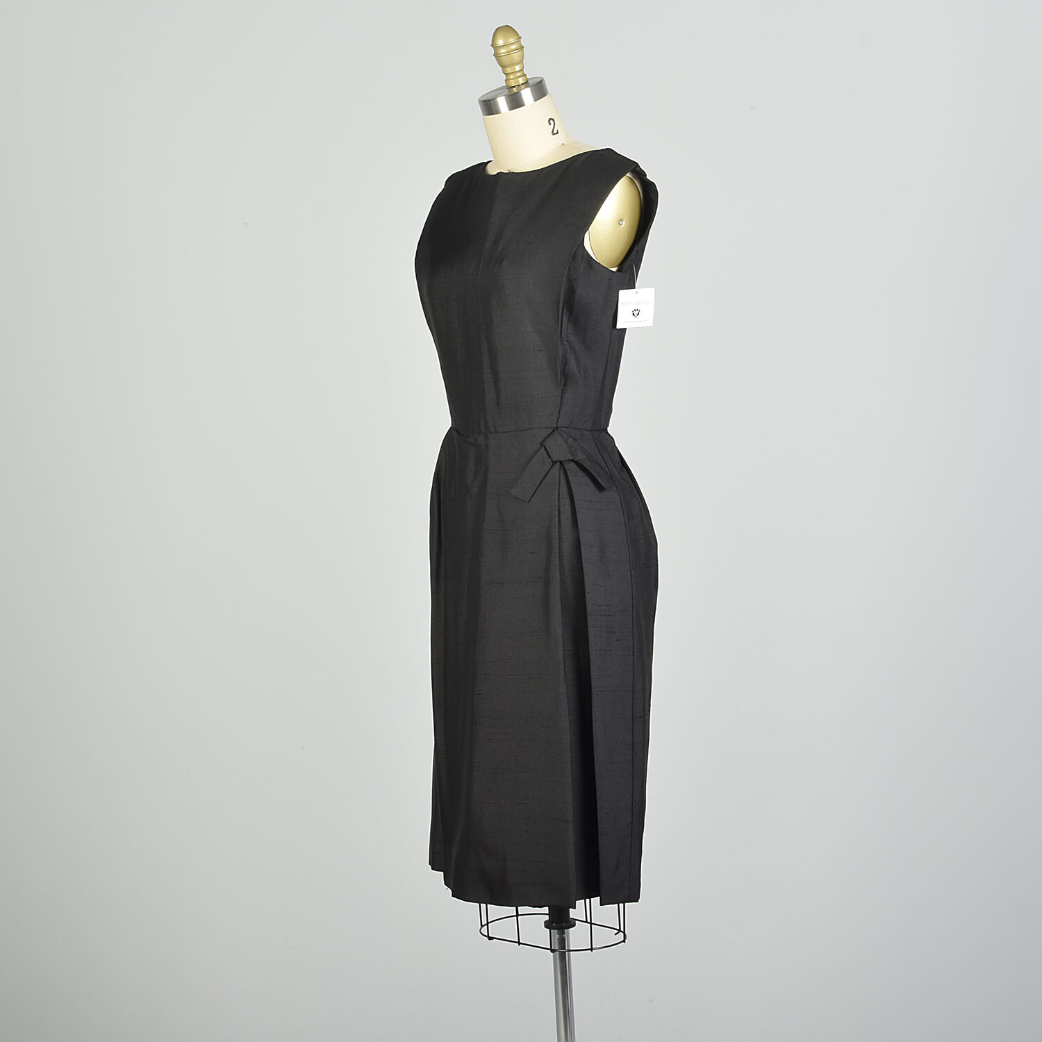 XS 1950s Sleeveless Silk LBD Wrap Skirt Cocktail Little Black Dress Vintage