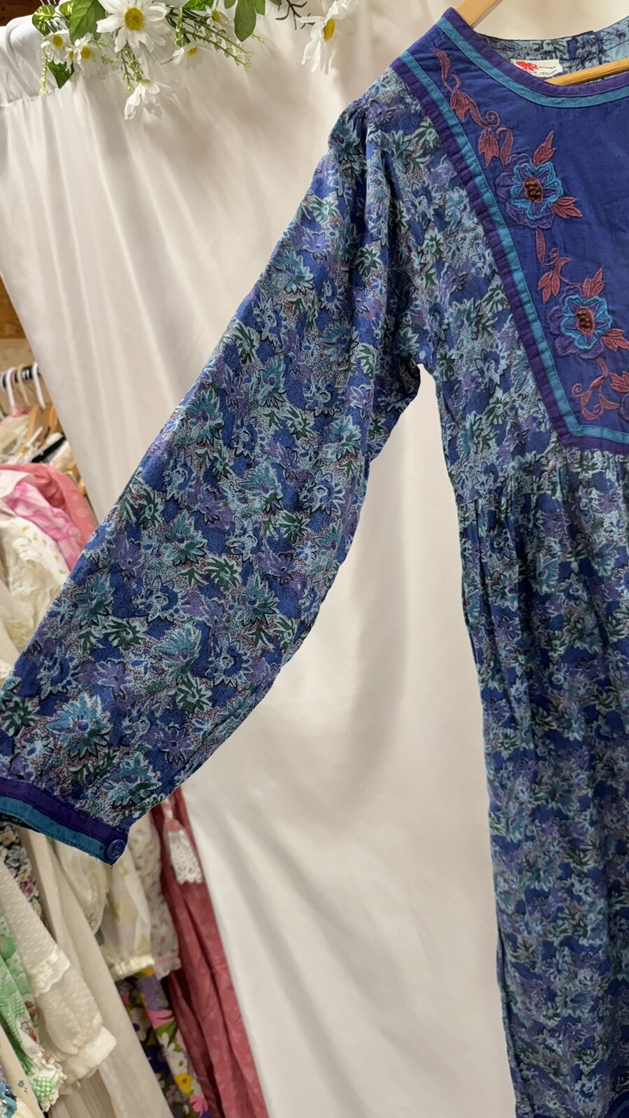 Rare Vintage phool Indian Cotton Dress Beaded Embroidery