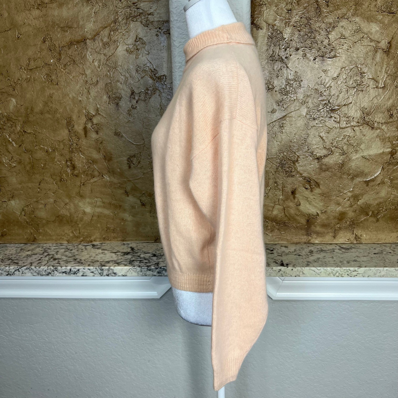 Pringle of Scotland Sweater Women Large Peach Lambswool Angora Mock Neck Vintage