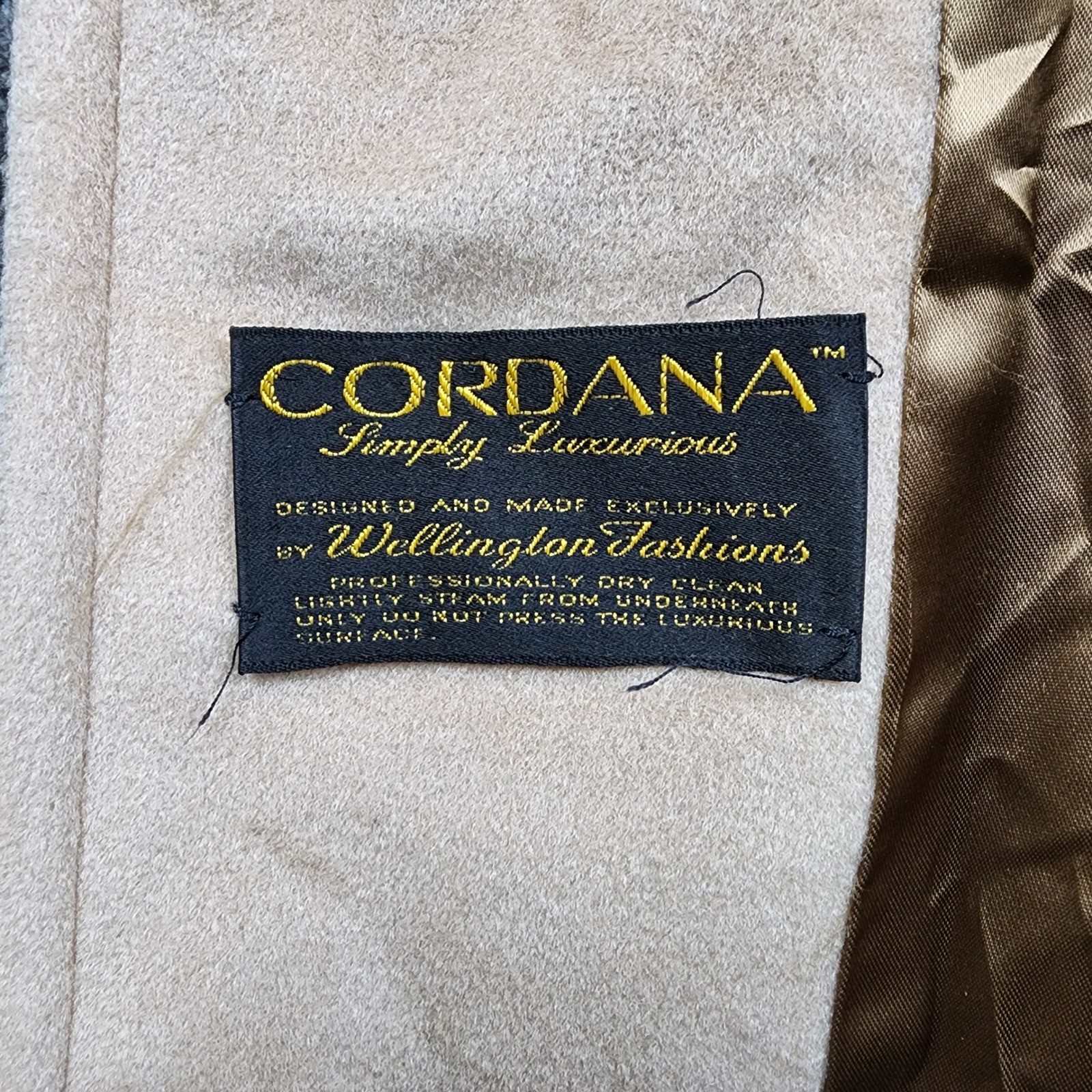 Cordana Wellington Long Coat Womens L Tan Vintage USA Union Made Faux Suede