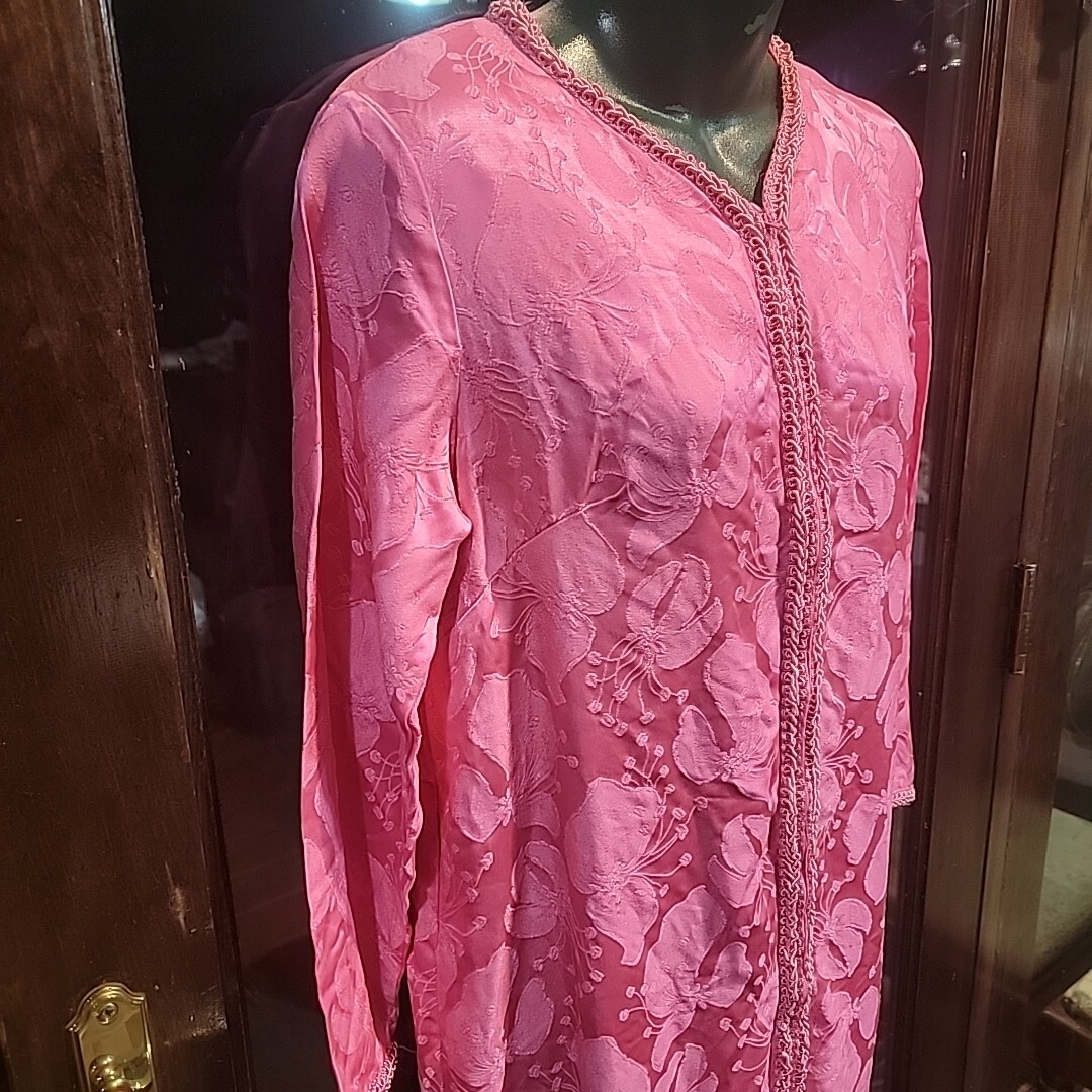 60s Lisanne Vintage Loungewear Melon Pink Medium 36-38″Ch 52 Len Zipper Brocade