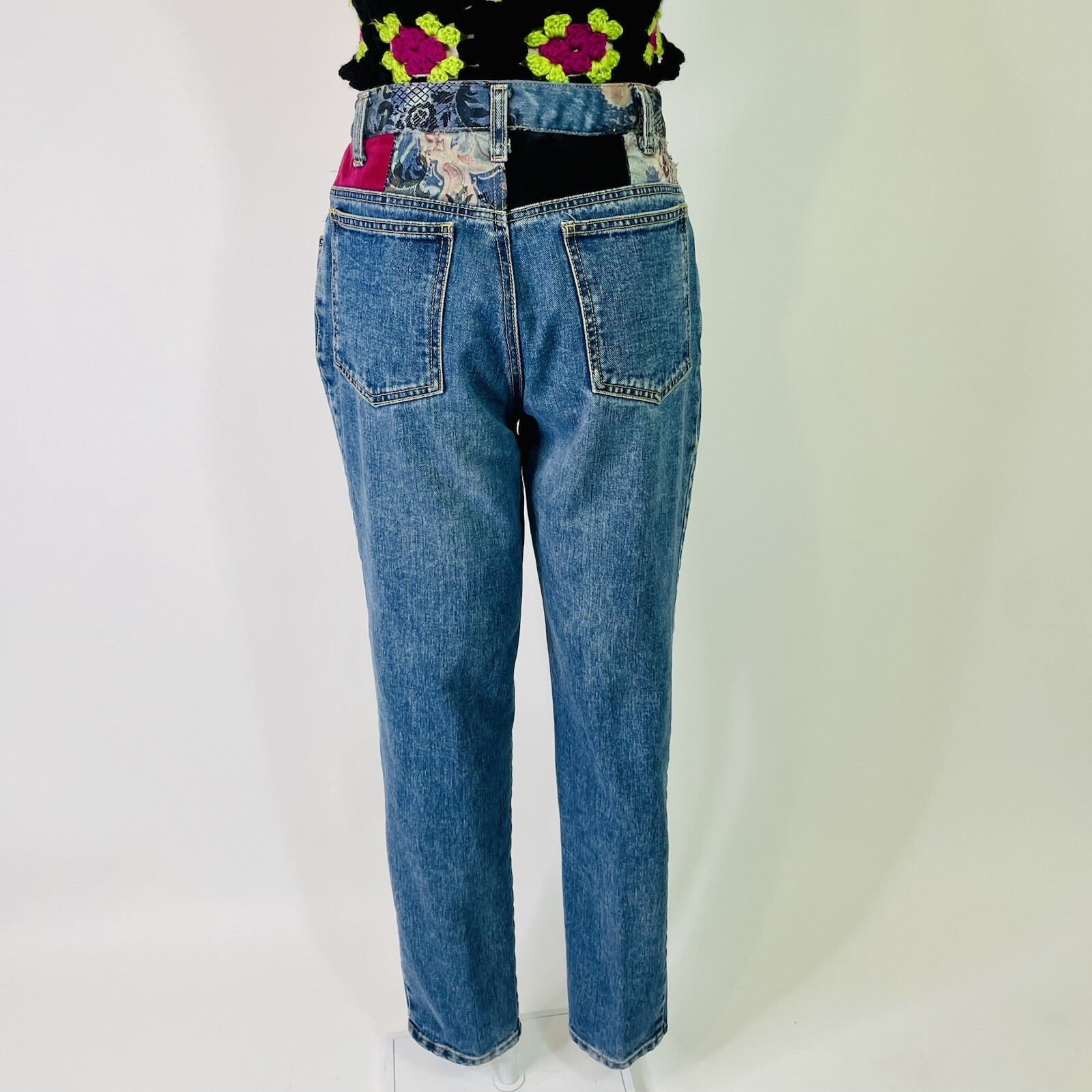 Vintage 90 High Rise Tapered Patch Floral Jeans 28-29 Women’s Breaker USA Made