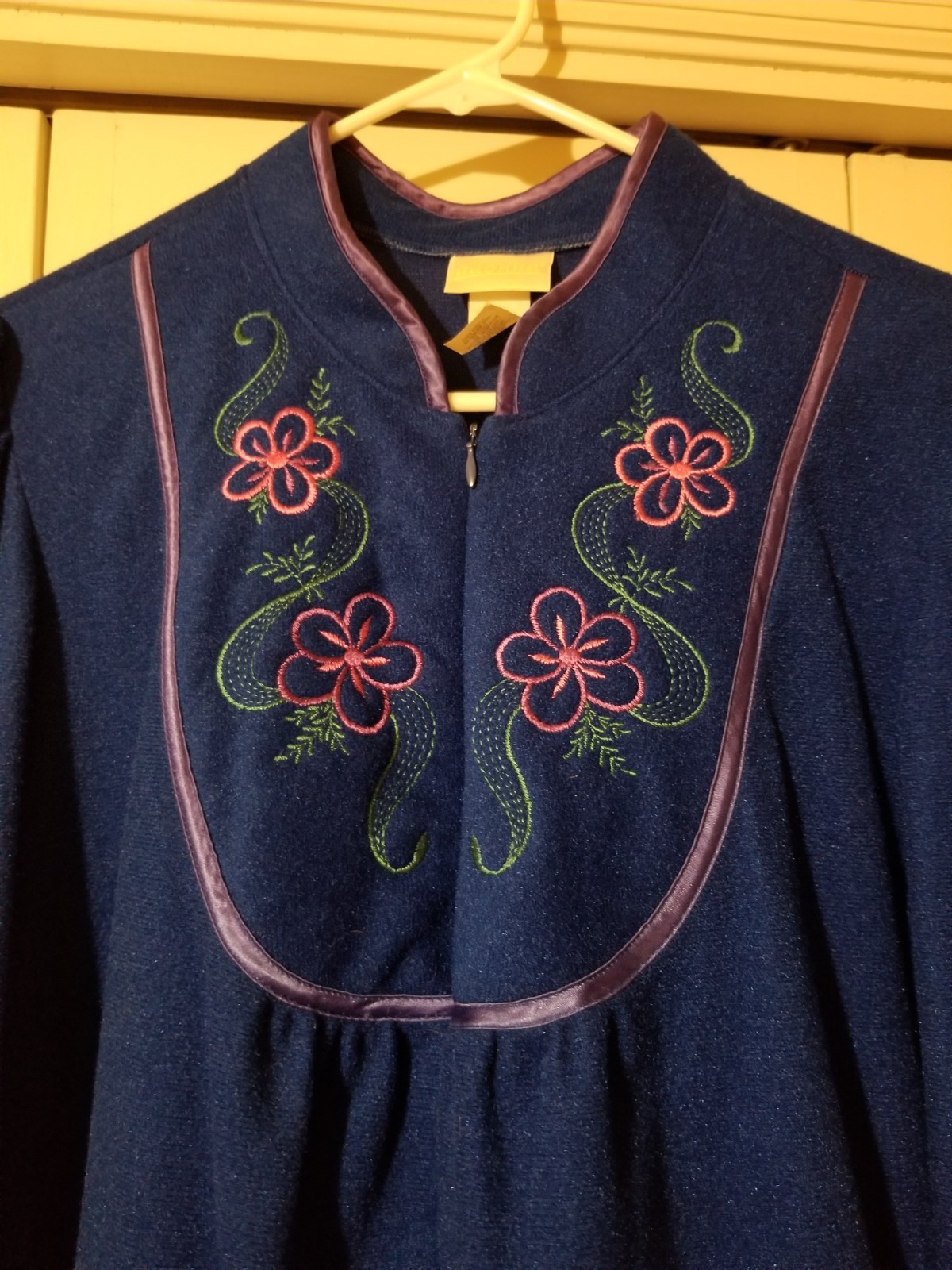 Vintage Adonna Large Warm Soft Housecoat Robe Dressing Gown Blue Embroidered