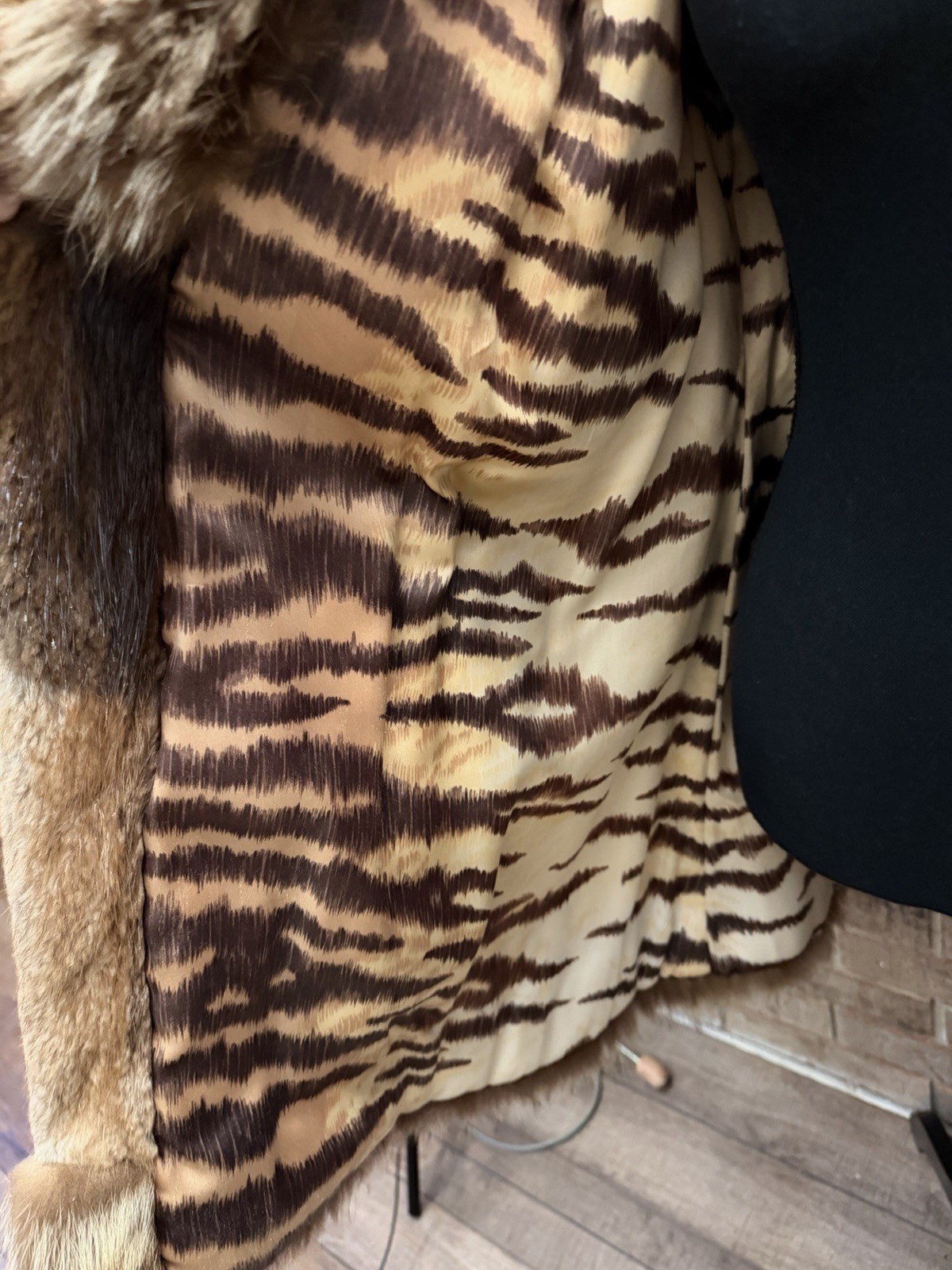 Vintage Women’s Mink Coat w/ Fox Shawl Collar Sz Medium STUNNING