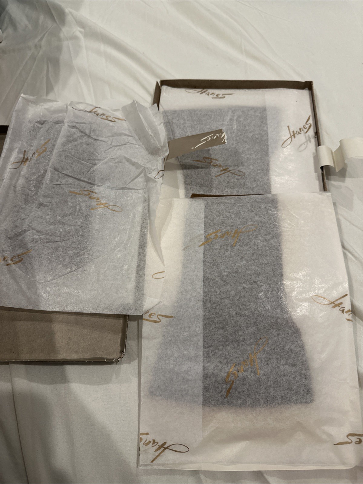 3 PR HANES Cantrece 2 Sandalfoot Barely There GARTER STOCKINGS Med 8 1/2 9 1/2