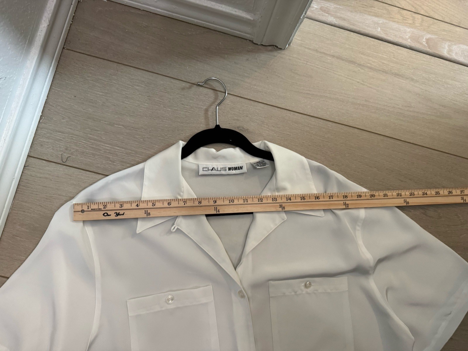 VTG Chaus Woman Off White Button Up Blouse Two Pocket Minimalist Workwear 16W