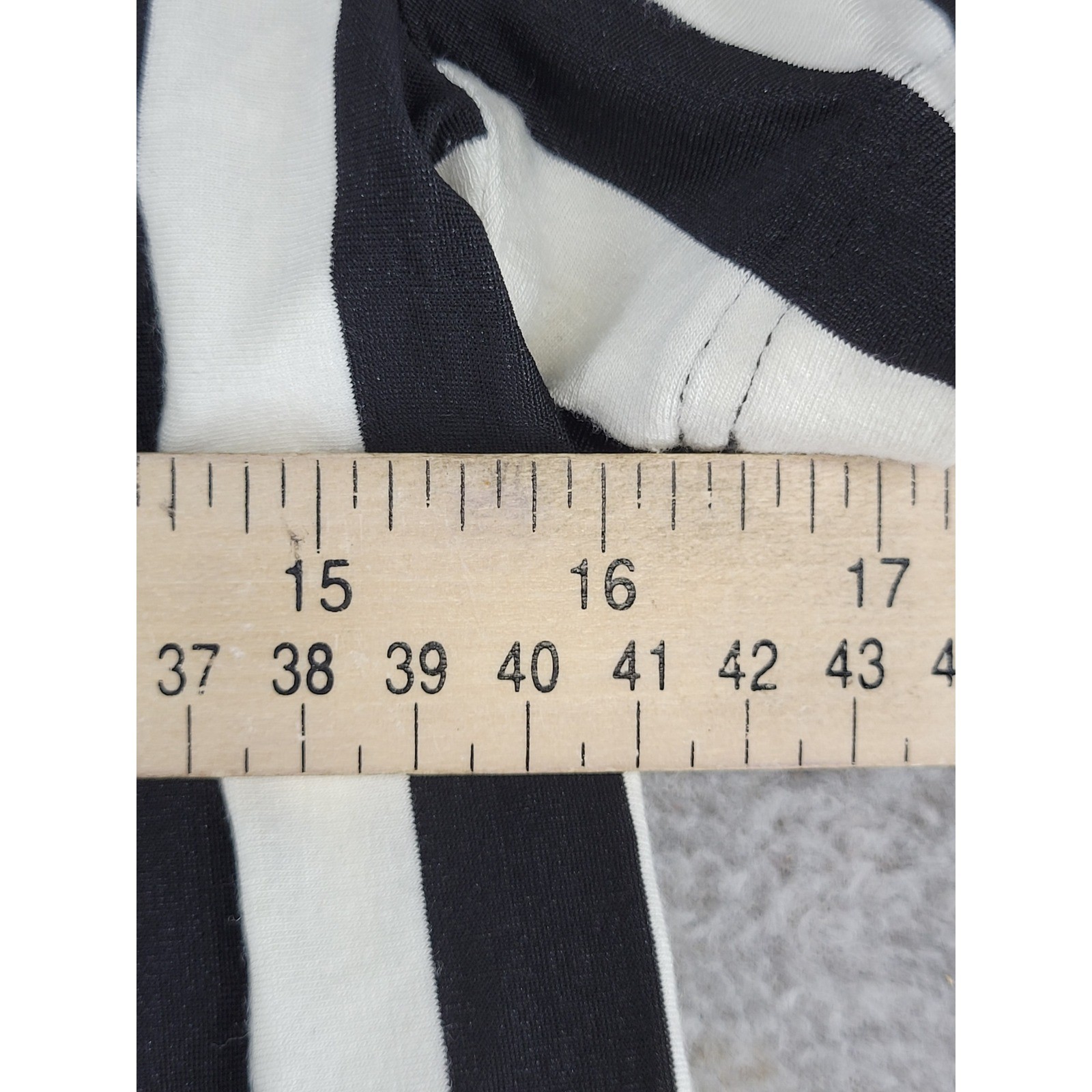 Geoffrey Beene Neiman Marcus Vintage 90s Striped T-Shirt Black White Womens 16