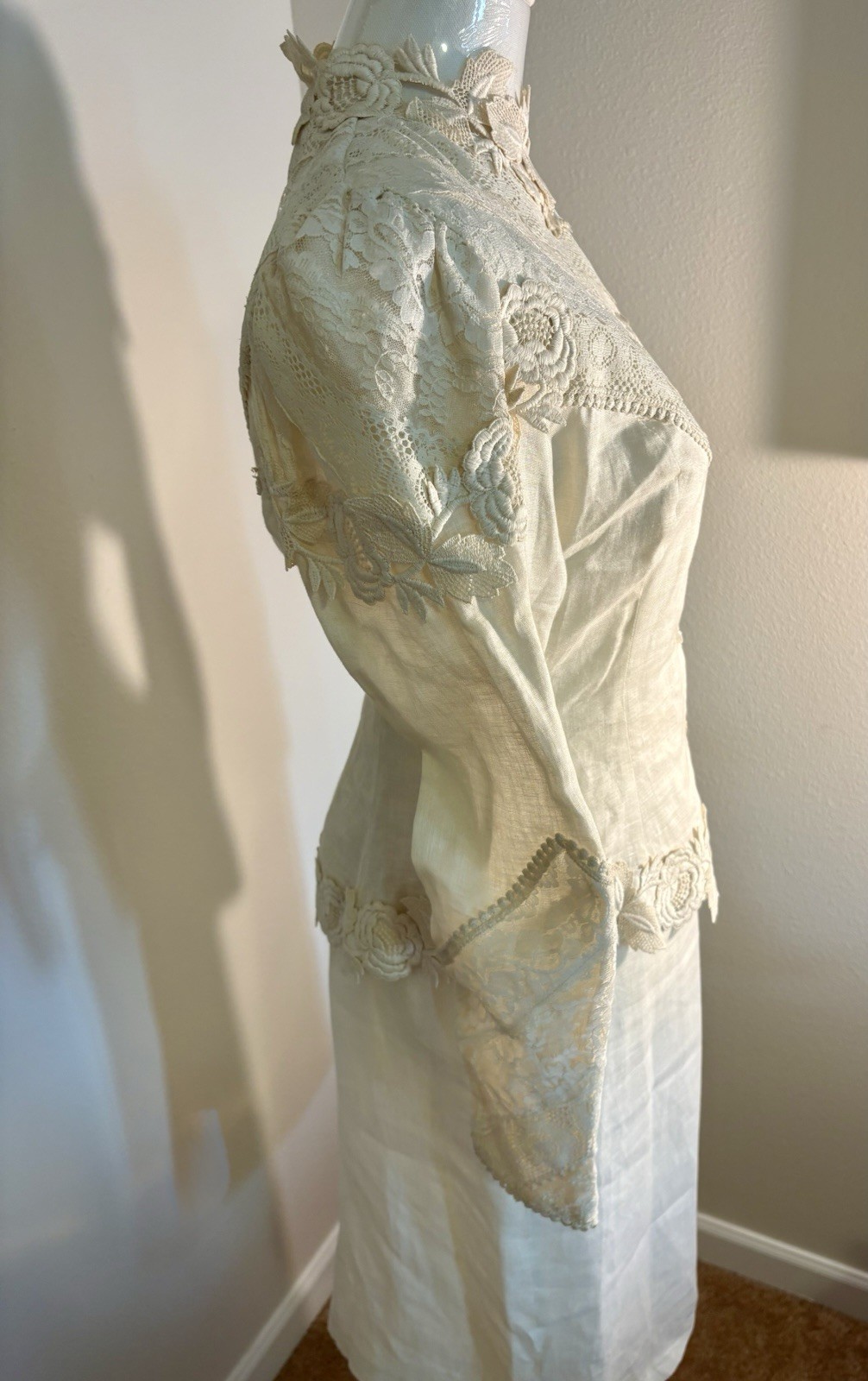 Beautiful Victorian Styled Lorrie Kabala Size 4 100% Imported Irish Linen 2 Pc