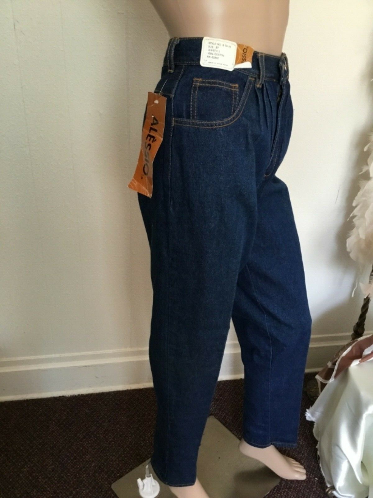 80’s Vintage Hi-Waist Pleated Blue Jeans „NWT”