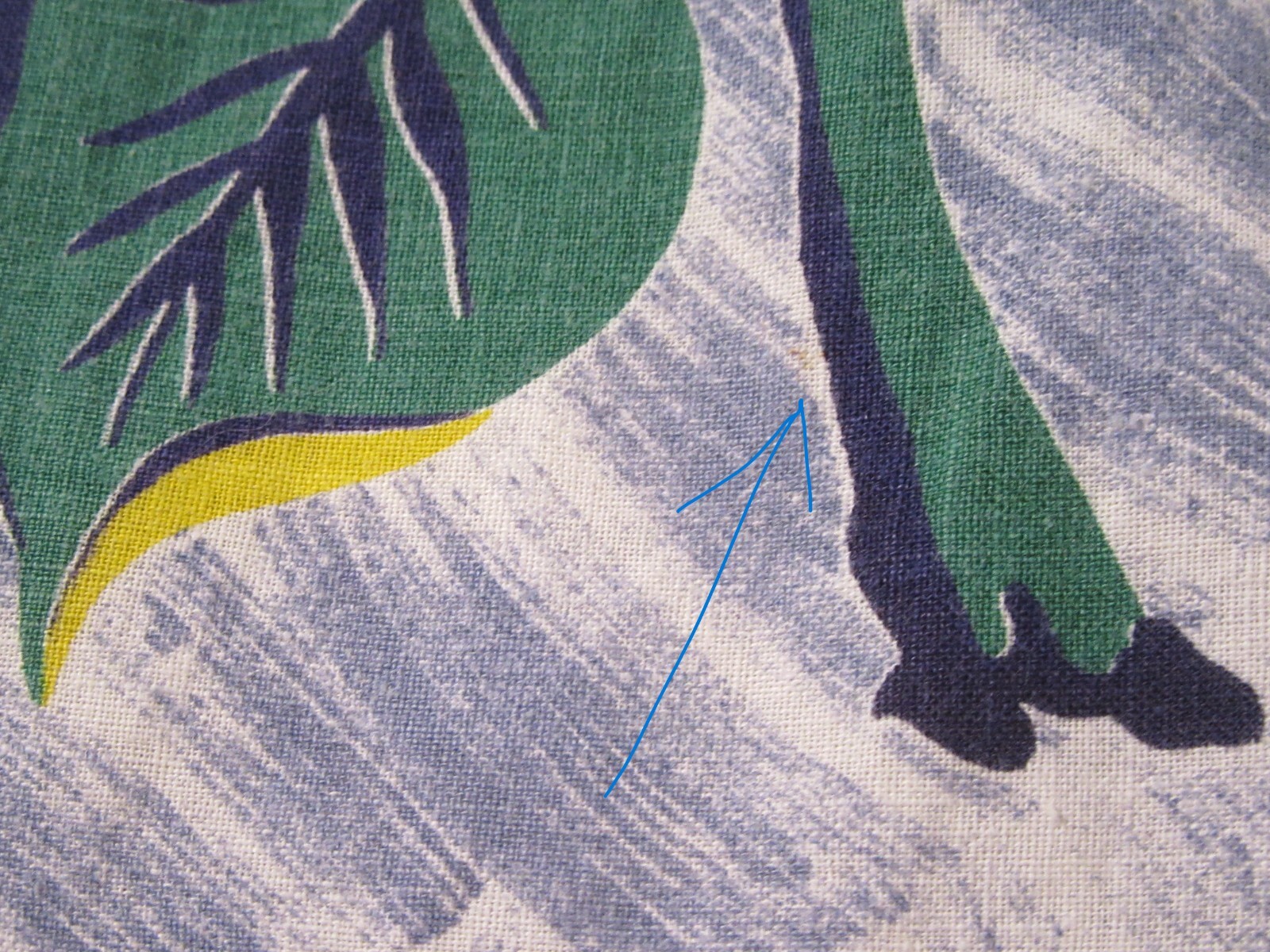 VINTAGE BUTTERFLY MOTH DRY BRUSH PRINT 1950S CIRCLE SKIRT W 25″ CAN ENLARGE F50