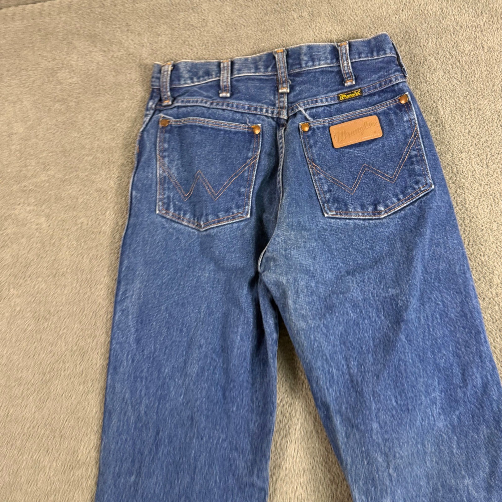 Vintage Wrangler 13MWZG Cowboy Cut High Waisted Blue Jeans Made in USA Size 9×34