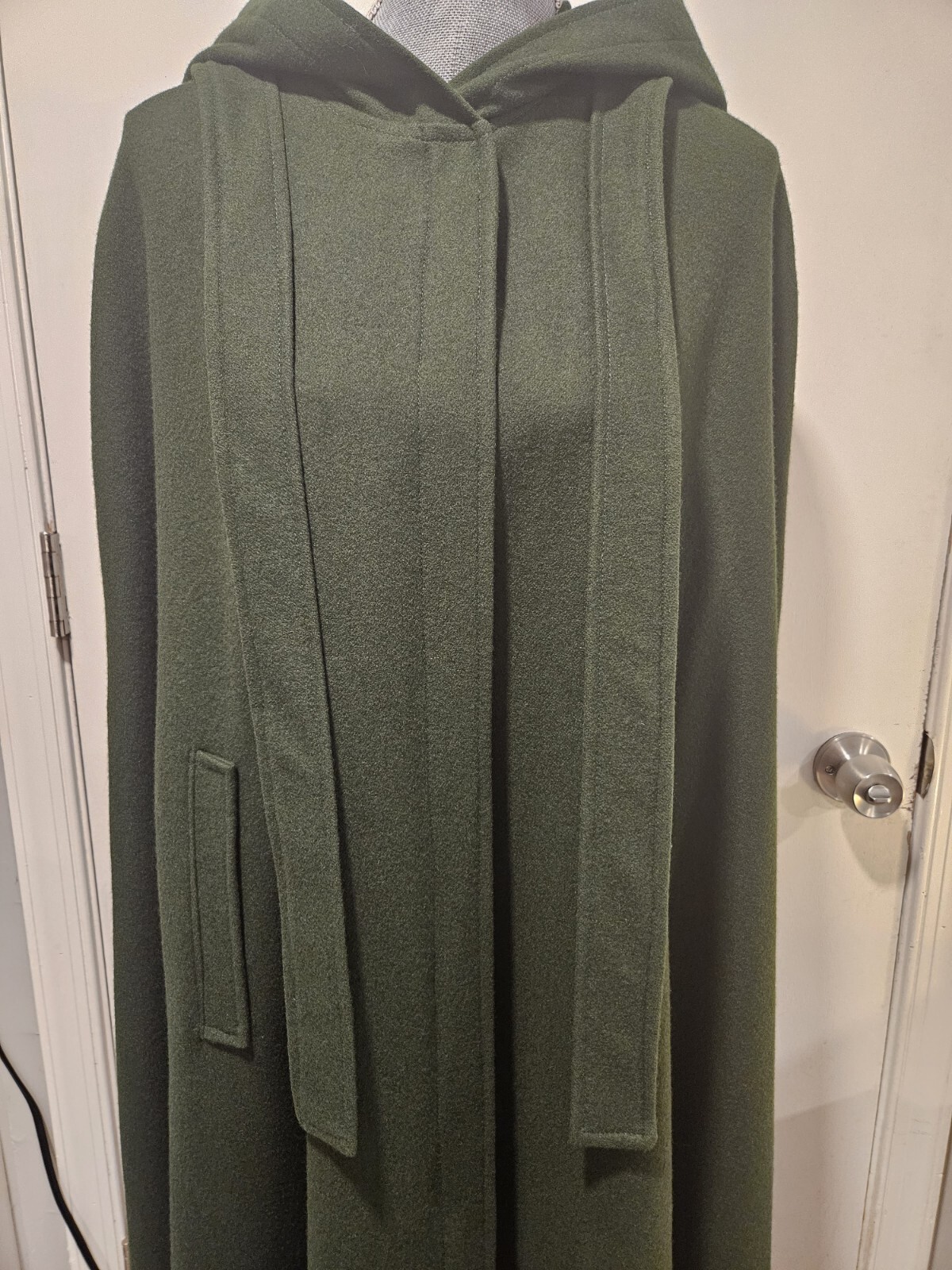 Aunt Abigail’s Attic Medium Dark Green Wool Full Length Cape Hooded Vintage 80’s