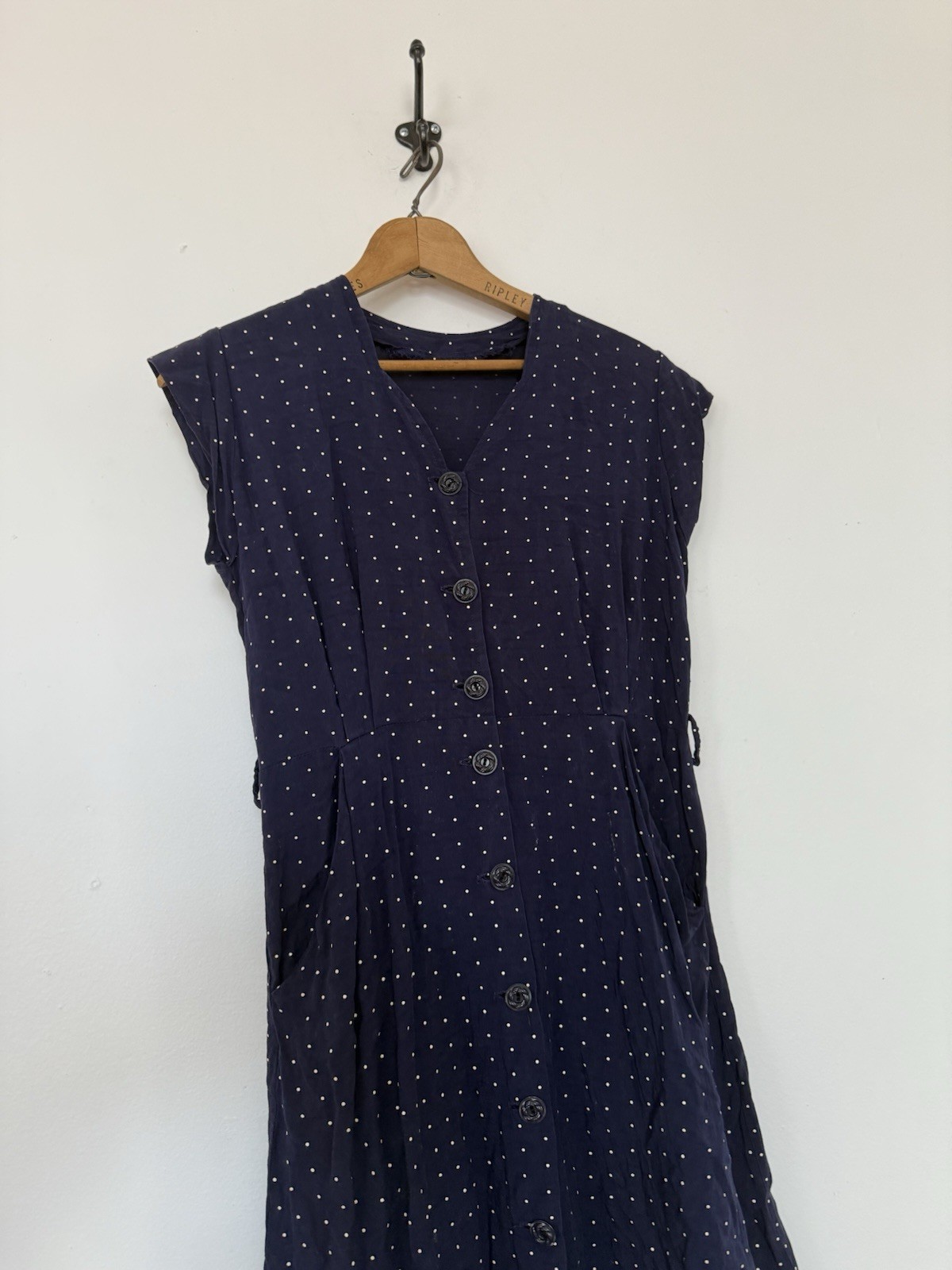 VINTAGE 40s FLOCKED POLKA DOT RAYON JERSEY BUTTON FRONT SLEEVELESS MIDI DRESS SM