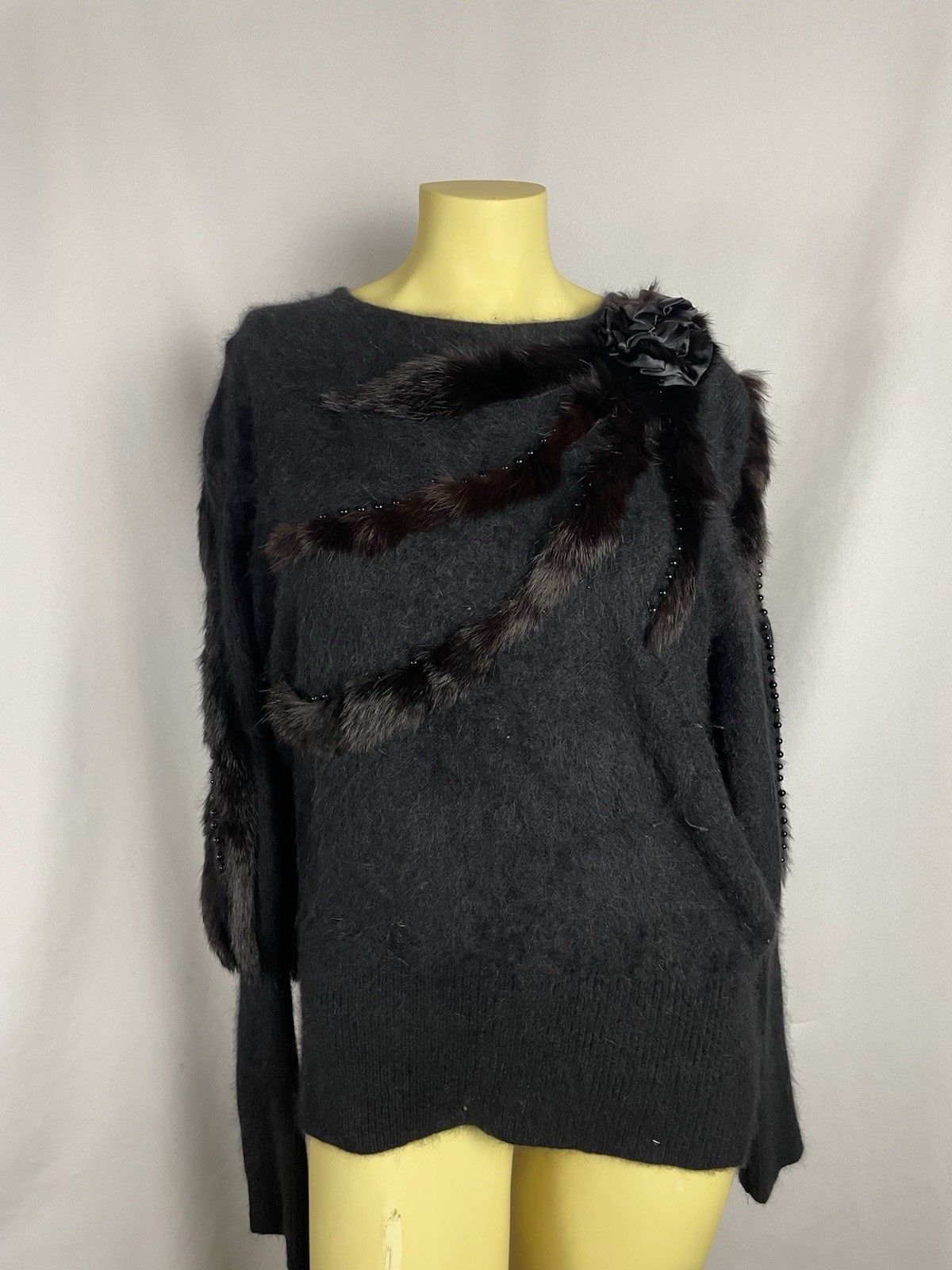 Rebunier Gu Bany Angora Fuzzy Embellished Sweater Vintage Y2K Soft Knit Black L
