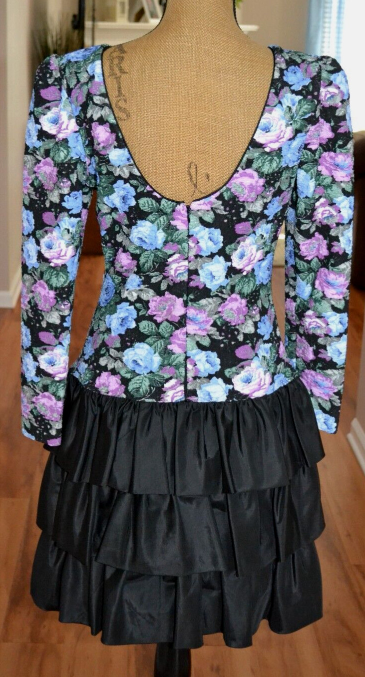 Huey Waltzer for Darcy Vintage floral pucker Ruffle Long sleeve Dress 11/12 USA