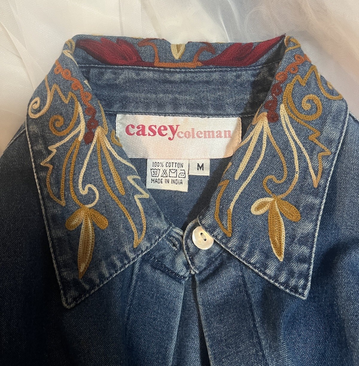 Vintage Embroidered Denim Button Up Casey Coleman 100% Cotton Size Small