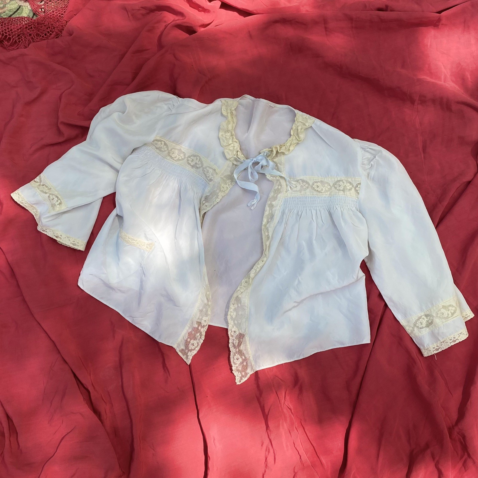 Vintage 1930s 1940s Baby Blue Lace Trim Rayon Bed Jacket One Size