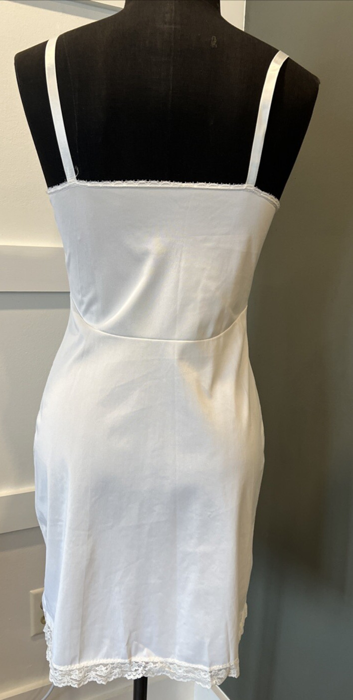 Vtg 60s Sears „Doesn’t Slip” Slip White Lace Bust And Trim 36 Average