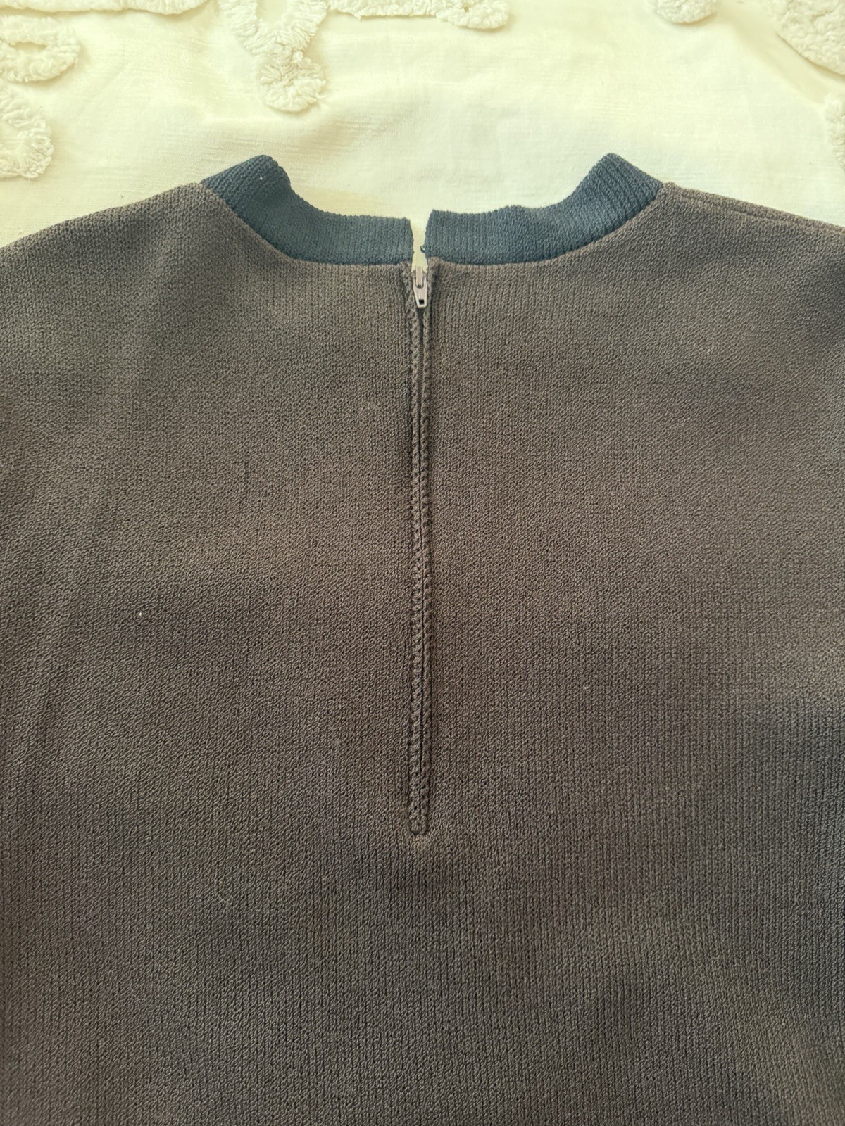 VTG St John Santana Knit Top Mock Neck Pullover LARGE Short Sleeve Brown Black
