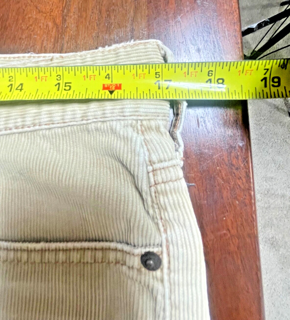 VTG Y2K Abercrombie & Fitch Womens 6 W32” /L13 “Corduroy Western Mini Skirt