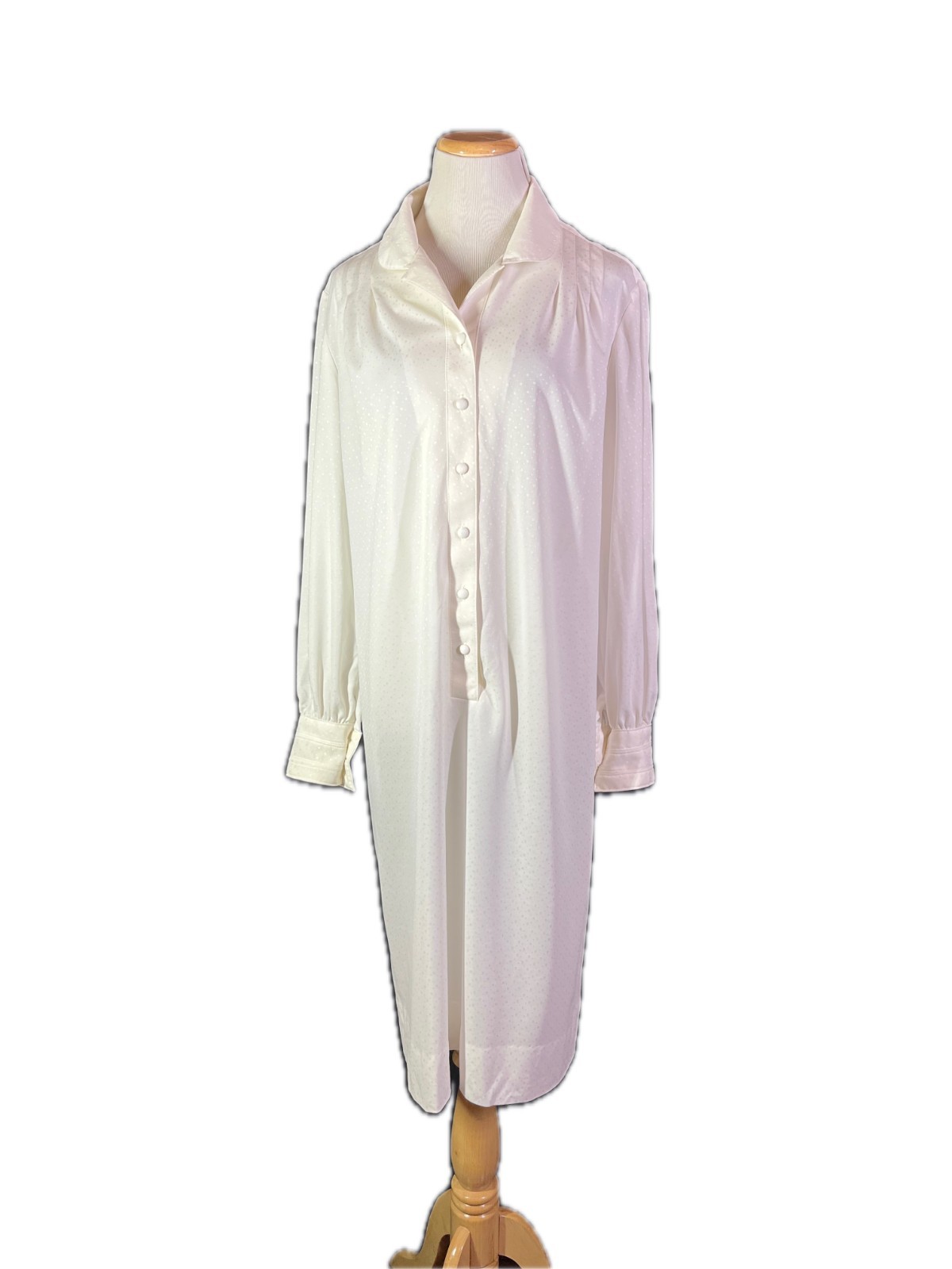 Vintage Leslie Pomer Size M? White Nightgown Long Sleeve