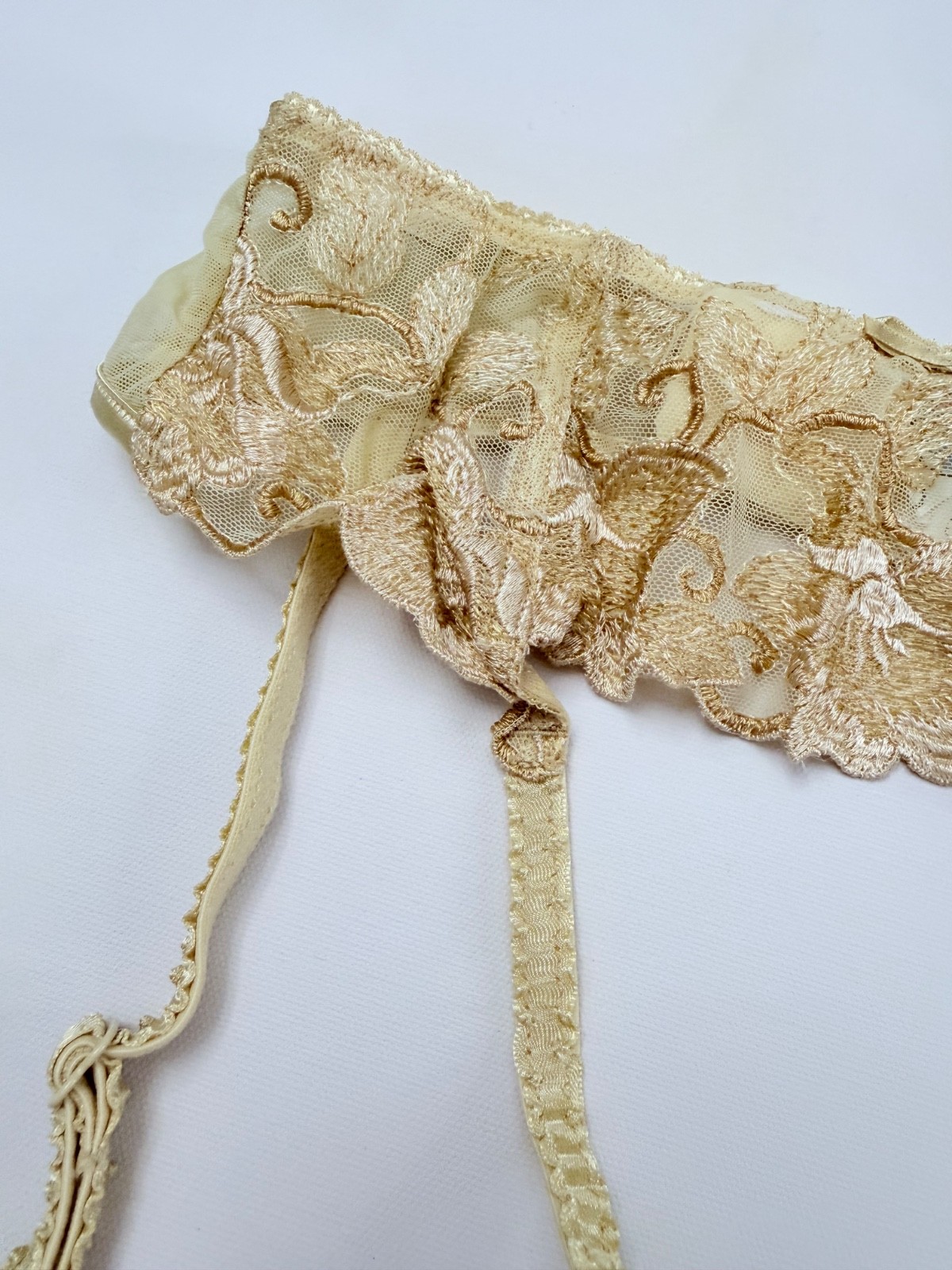 Vintage nude Lace Suspender Belt Garter Belt UK 8 EU 40 Size it2. S Floral Lace