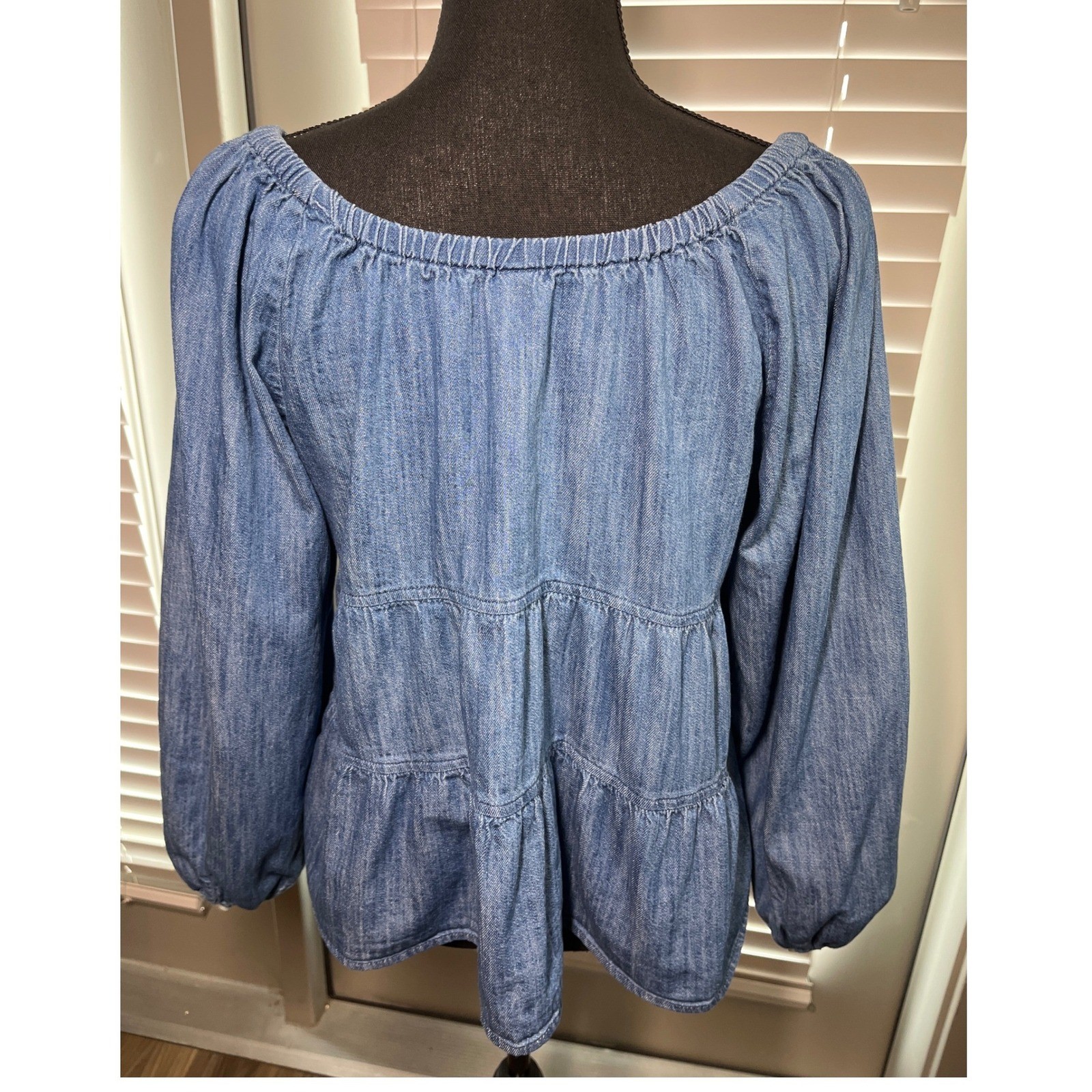 Old Navy Tiered Blue Denim Blouse Medium Puff Sleeve Babydoll Cottagecore