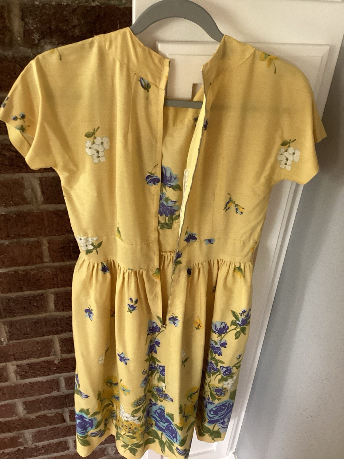 Home Made Yellow Floral Amish Dress Women’s Small Cottage Prairie Style