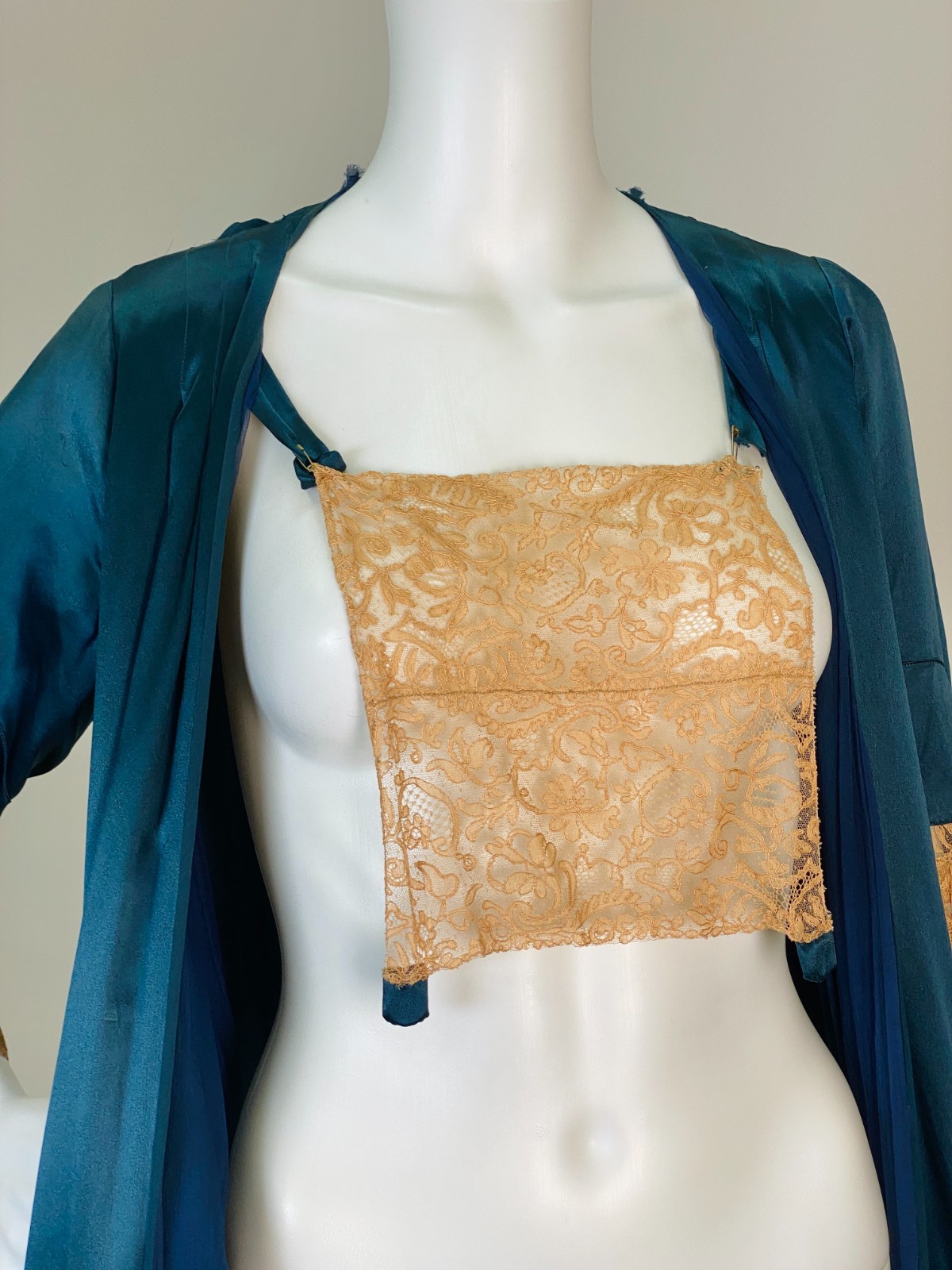 Antique Vintage Early 1920s Teal Blue Silk & Floral Lace Robe House Coat AS IS