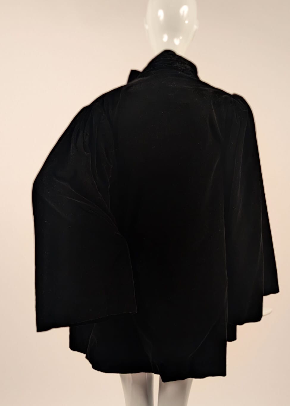 1930’S BELL SLEEVE SILK VELVET JACKET W ERMINE TAIL + HAMMER SILK LINING