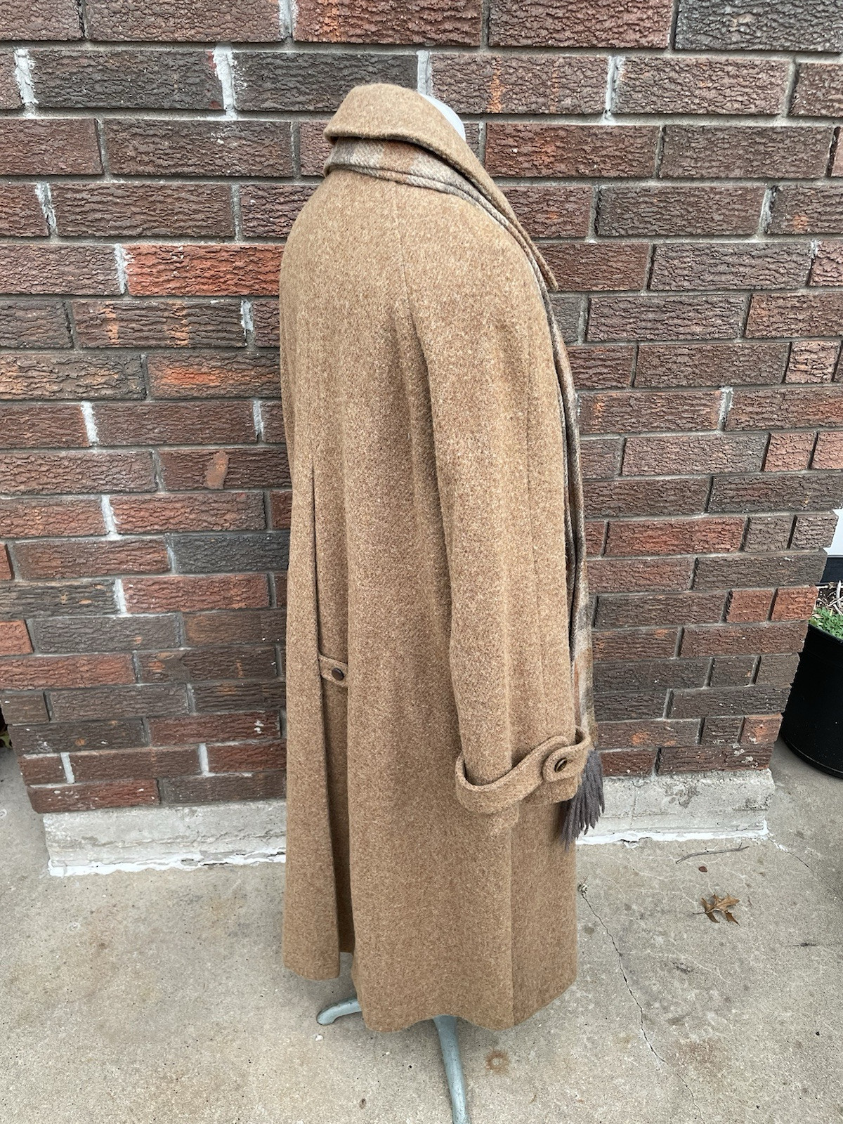 Vtg 70s Brown Wool Heavy French Coat w/ Built In Scarf Wrap Full Length Womens M