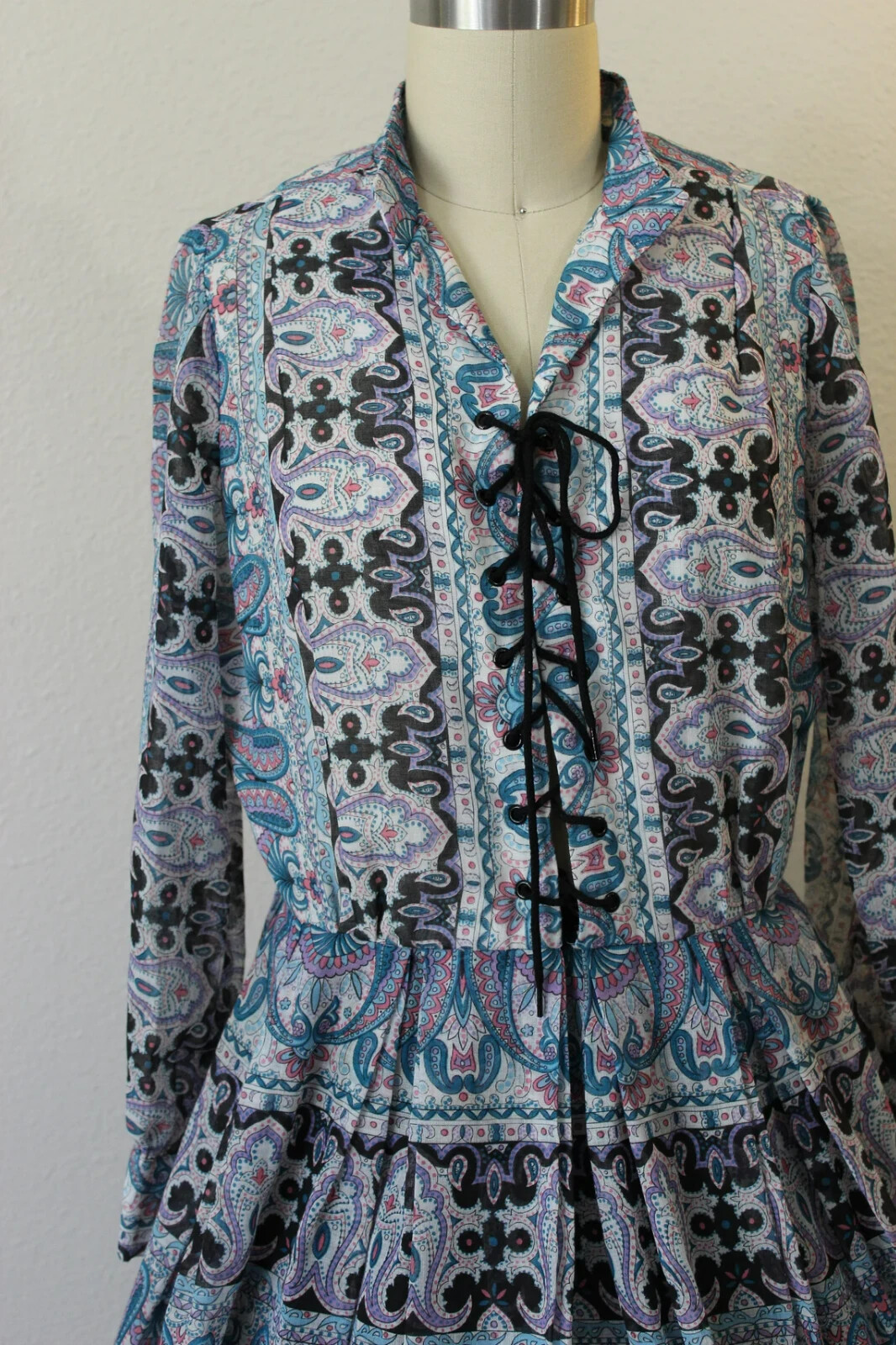Vintage 60s 1960s Blue Paisley Cotton Voile Avalon Shirt Dress Patio Dress S/M