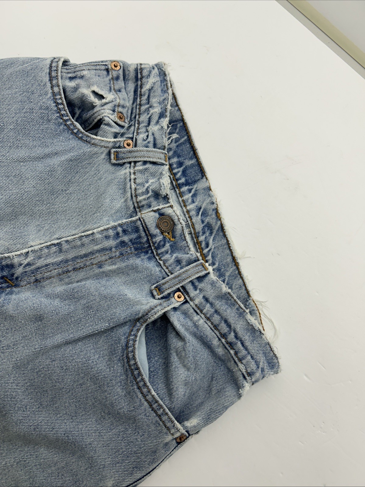 Vintage 90’s Levi’s 551 Relaxed Fit Jeans High Waist Mom Women’s Sz 8 Med