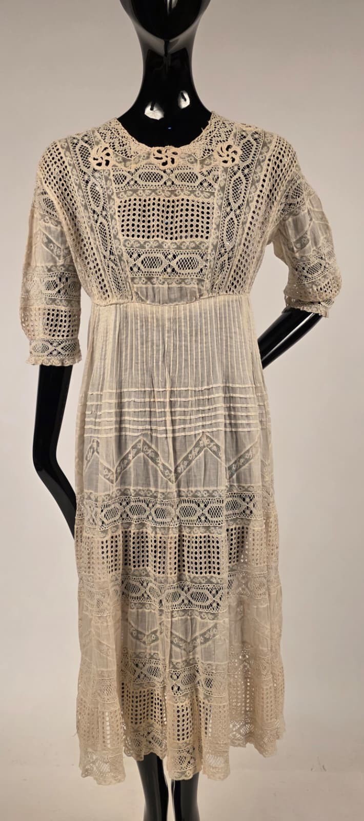 BEAUTIFUL EDWARDIAN MIXED LACE INSERT + COTTON BATISTE DRESS