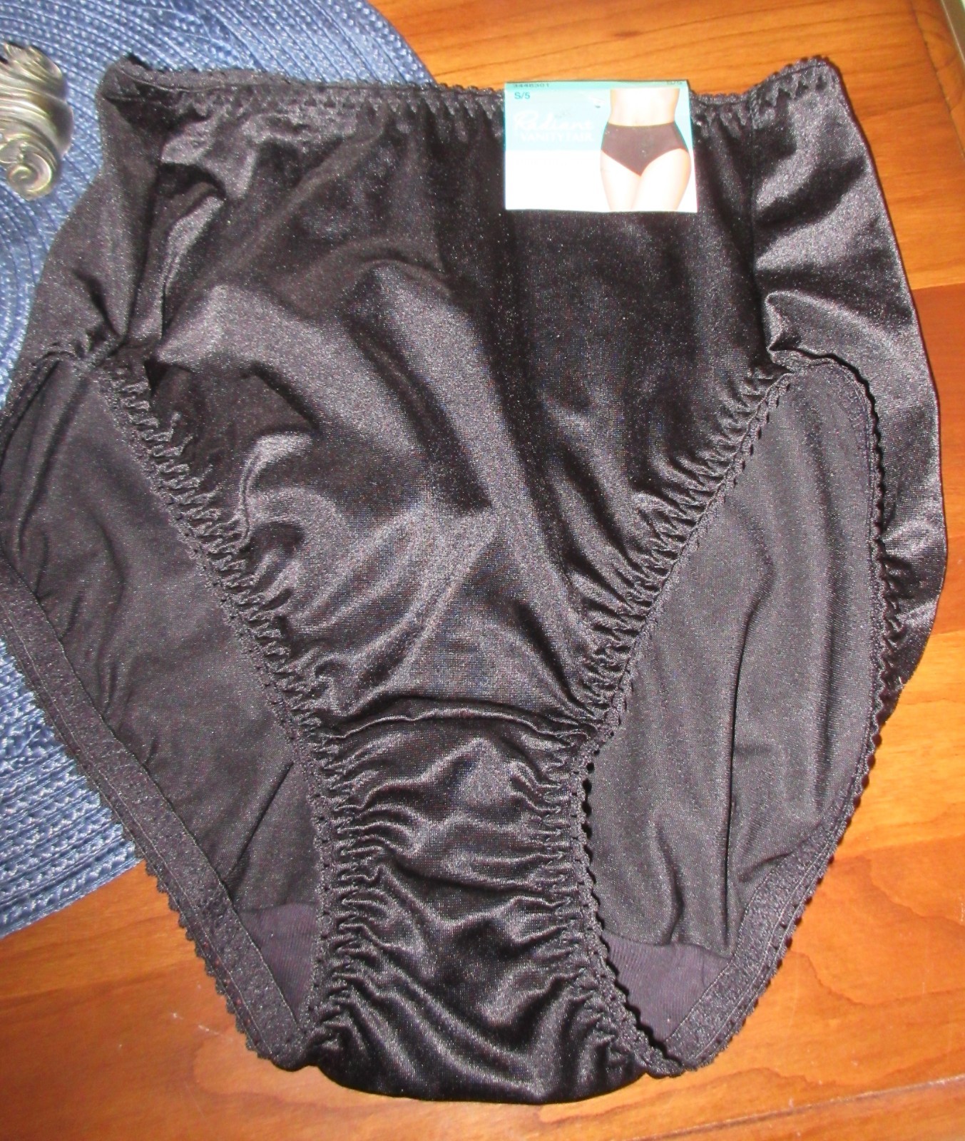 VANITY FAIR SECOND SKIN BLACK 48301 liquid satin HI LEG panties S/5 single pair