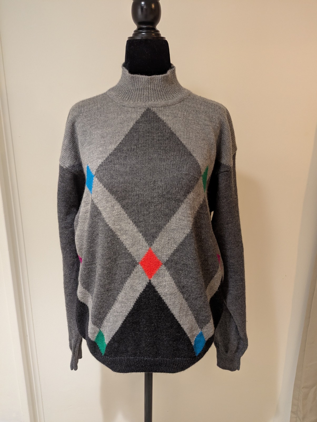 Vintage 2000s Y2K Liz Claiborne Argyle 100% Merino Wool Cardigan Sweater Medium