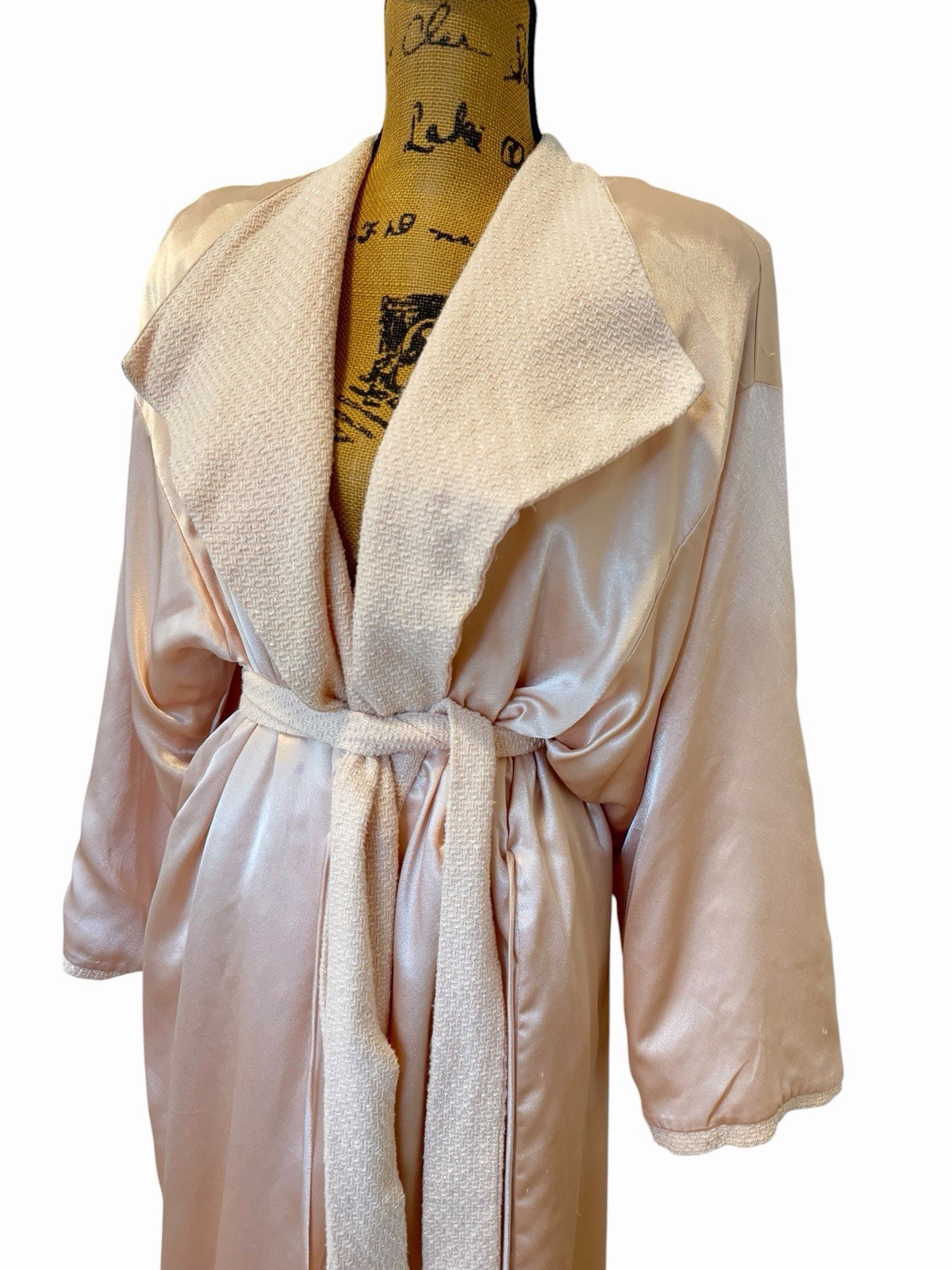 Vintage Valentino Intimo Pink Robe L Union Made USA Satin Trim Belt Long Bridal
