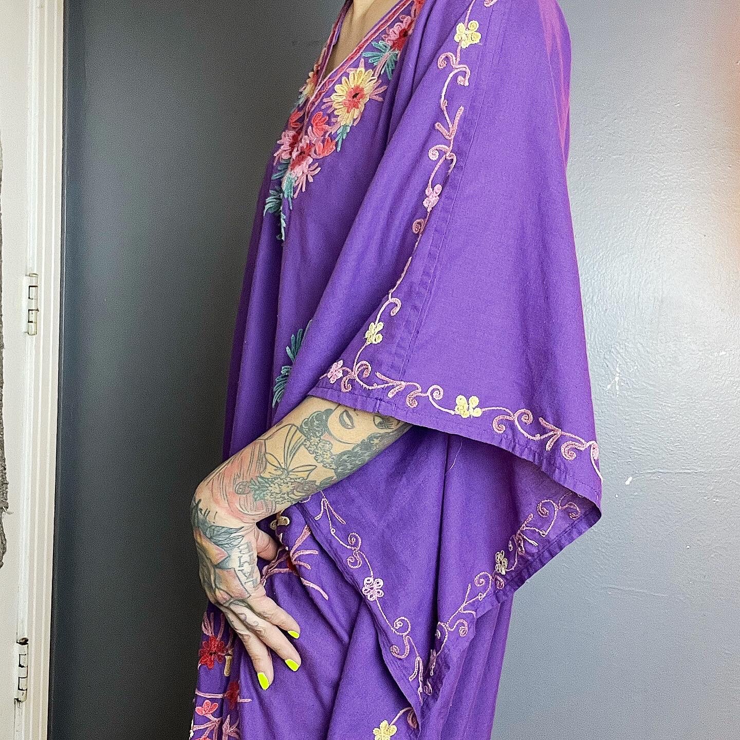 ROYAL PURPLE 70’s 70s Corded Embroidery Embroidered Vintage Caftan Kaftan Dress