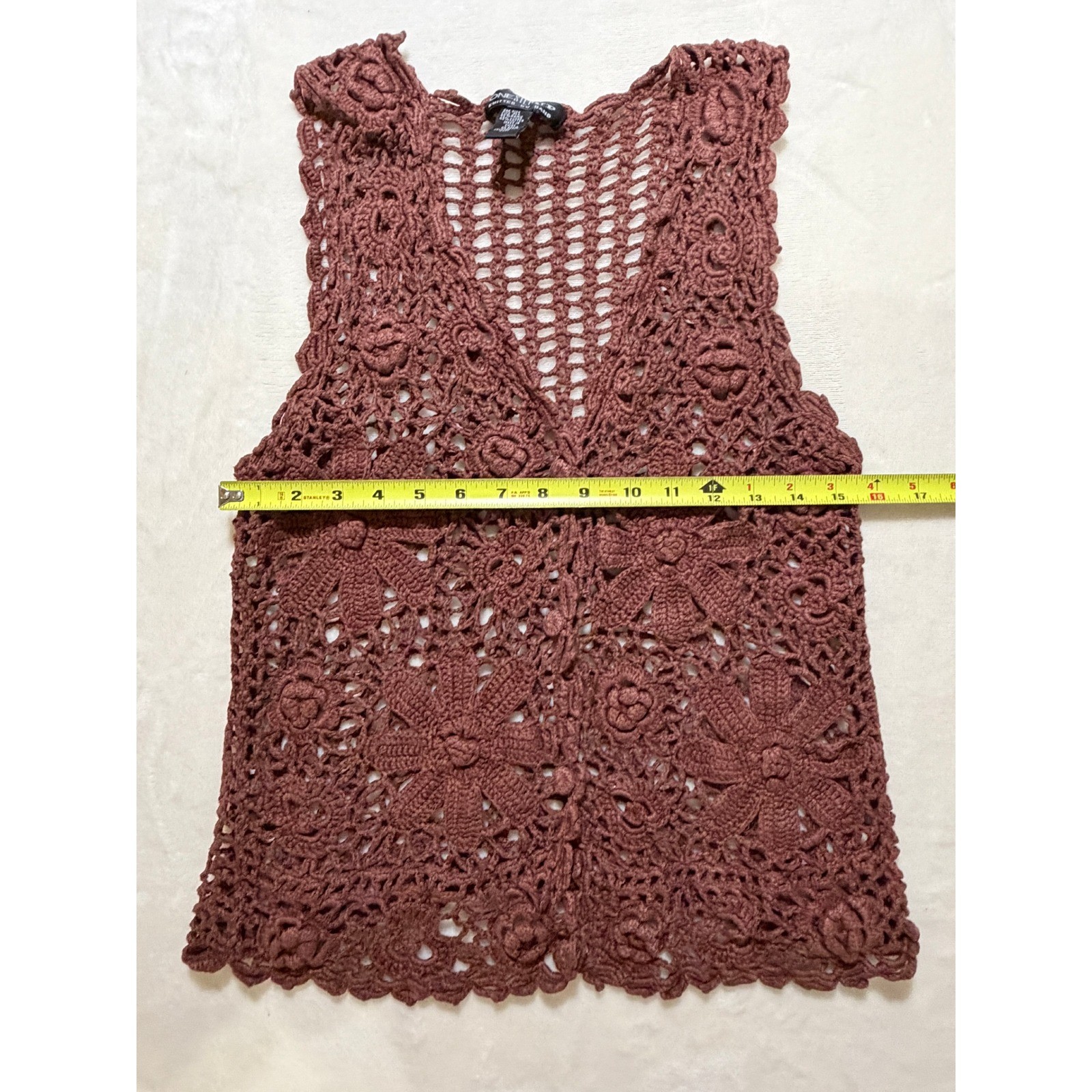 One Step Up Brown Vintage Hand Crocheted Floral Vest Women One Size Excellent