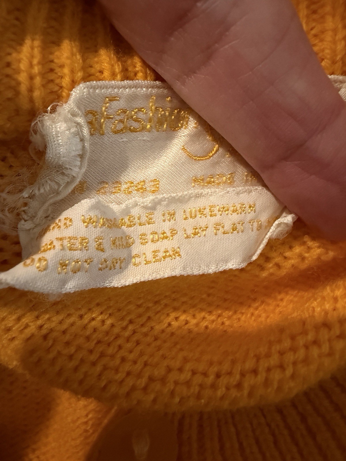 Women’s Vtg 70’s 80’s Cardigan Gold / Yellow Size Small Sweater Uniform