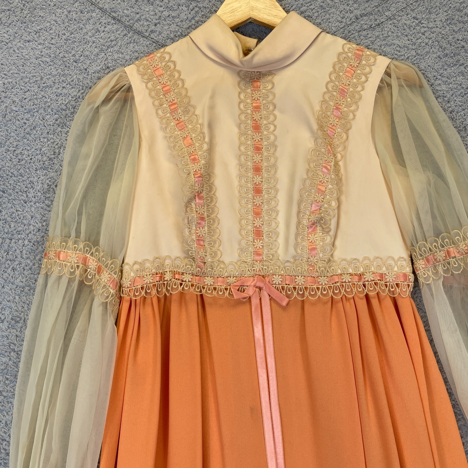 Vintage 70’s Victorian Revival Prairie Dress Cottagecore Lace Flowers Size XS
