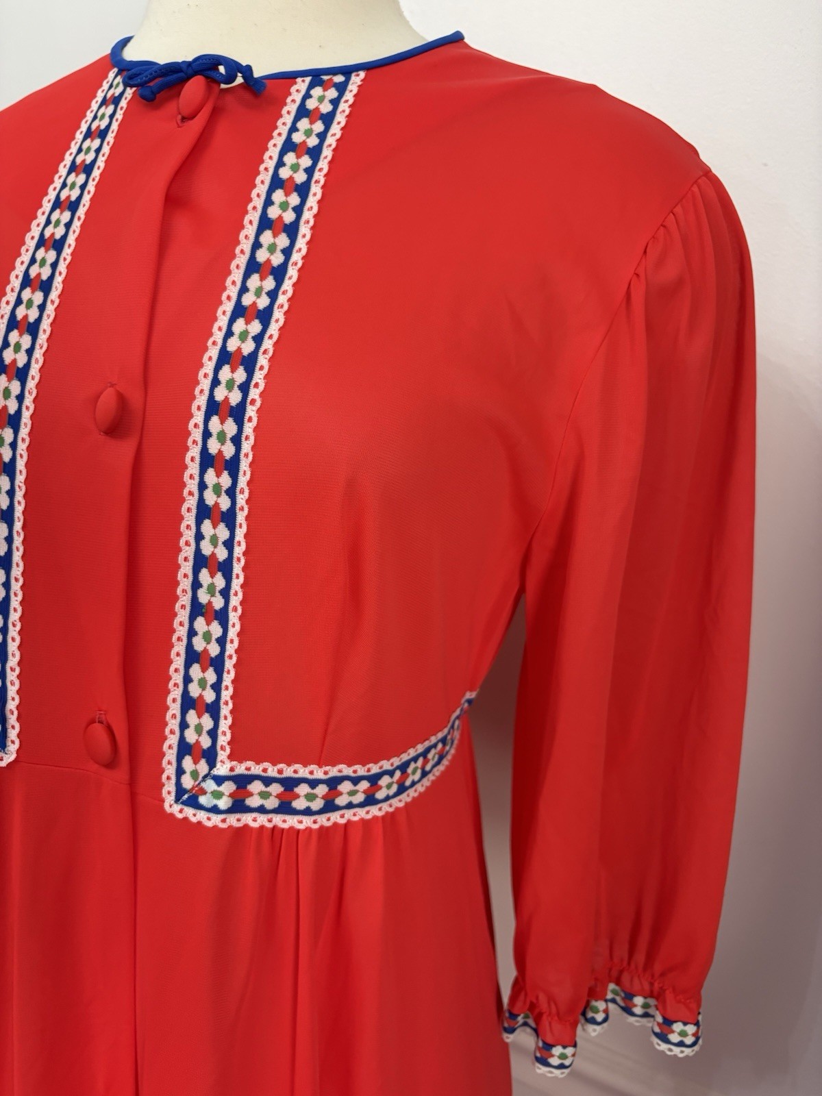 Vtg Circa Lorraine Robe Button Nightgown M Luminous Sheen Feminine Red Nylon