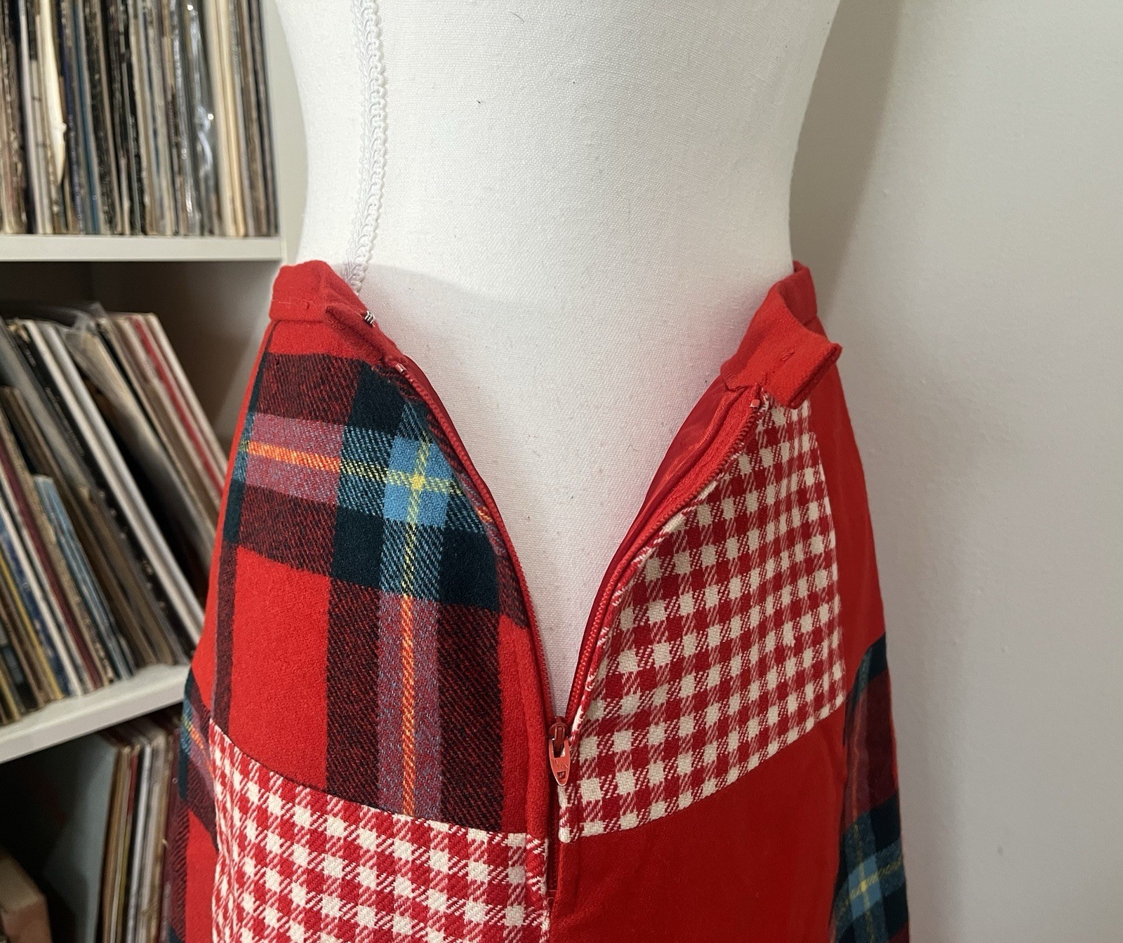 Vintage 70’s Agile Florence Walsh Wool Red Multi Plaid Patchwork Skirt Women’s 4