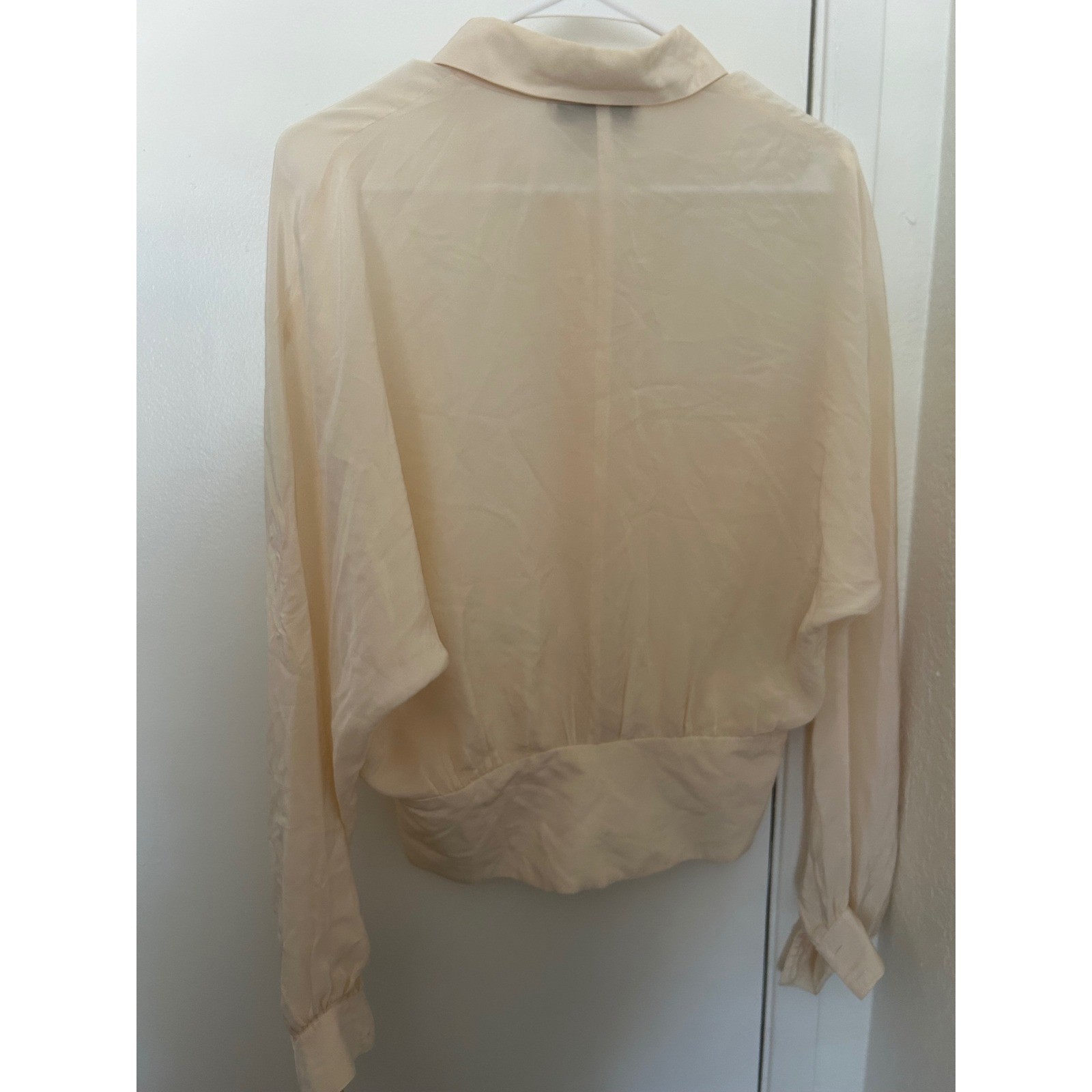 Vtg Argenti Blouses Cream 100% Silk Button Down Cinched Waist Shirt Size 8