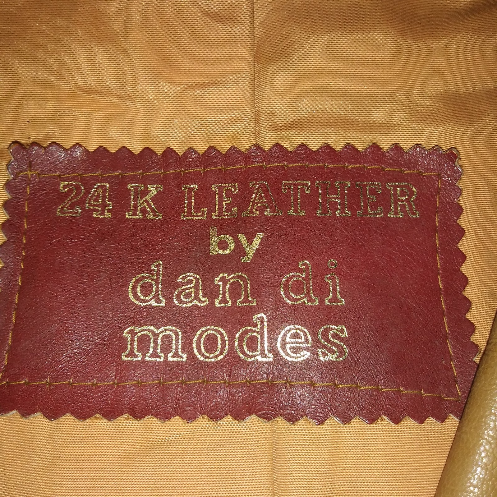 Vintage 24 K Leather By Dan Di Modes Coat Beige Gold size 12 approx