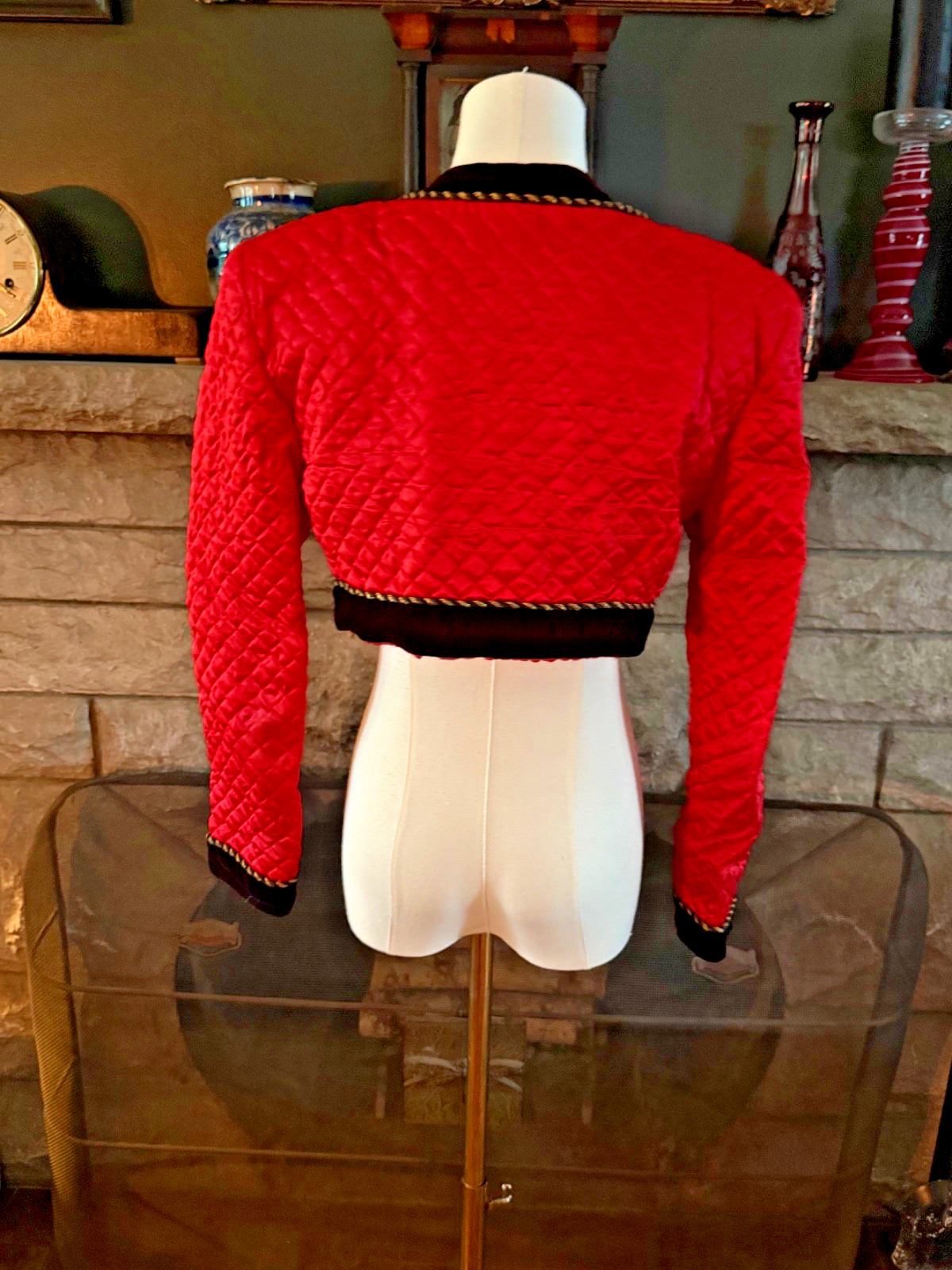 Vibrant Vintage 1980’s Karen Lucas For Niki Red Quilted Cropped Jacket S/M