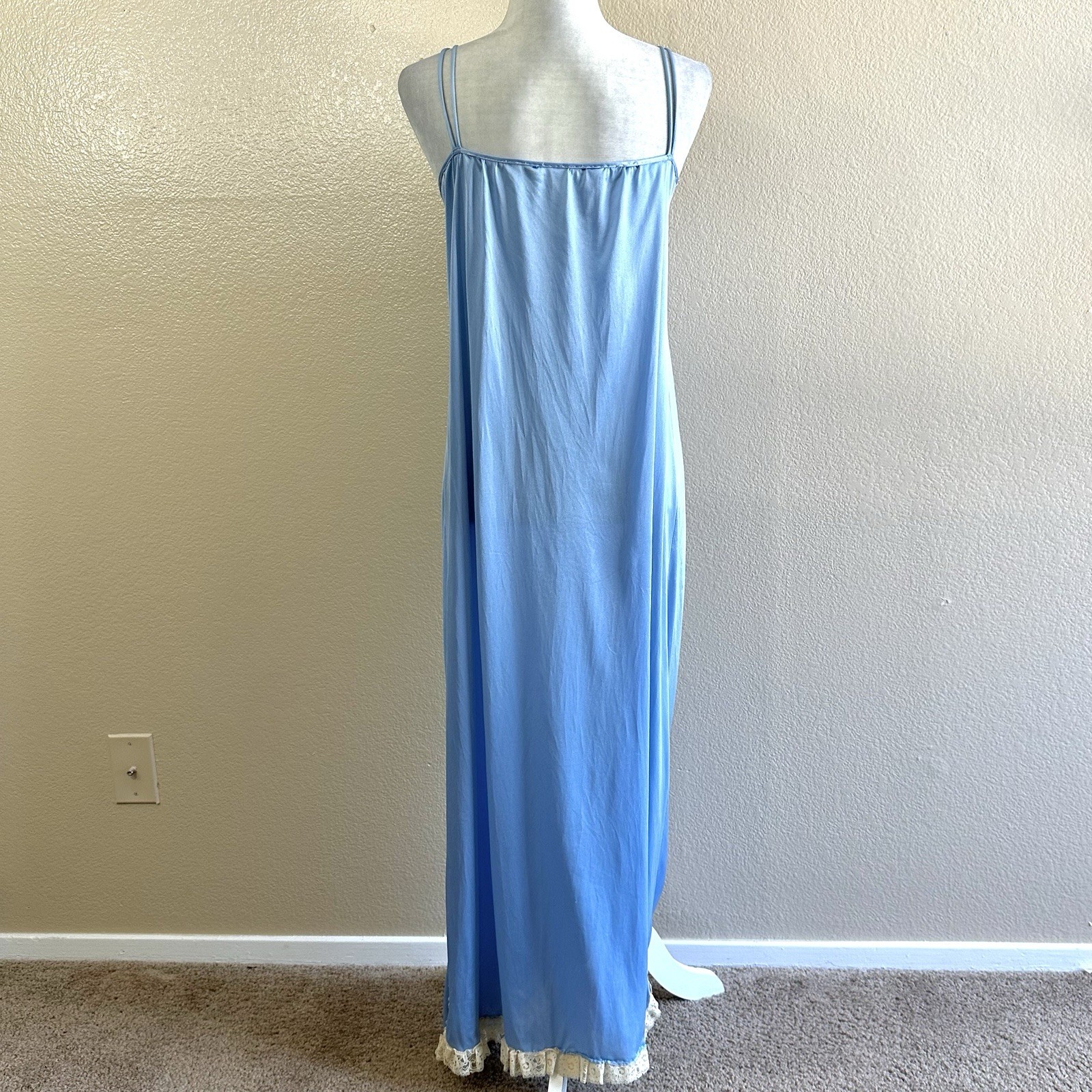 Mistra Vtg 80s Light Blue Ruffle Bibe Embroidered Floral Maxi Nightgown Womens S