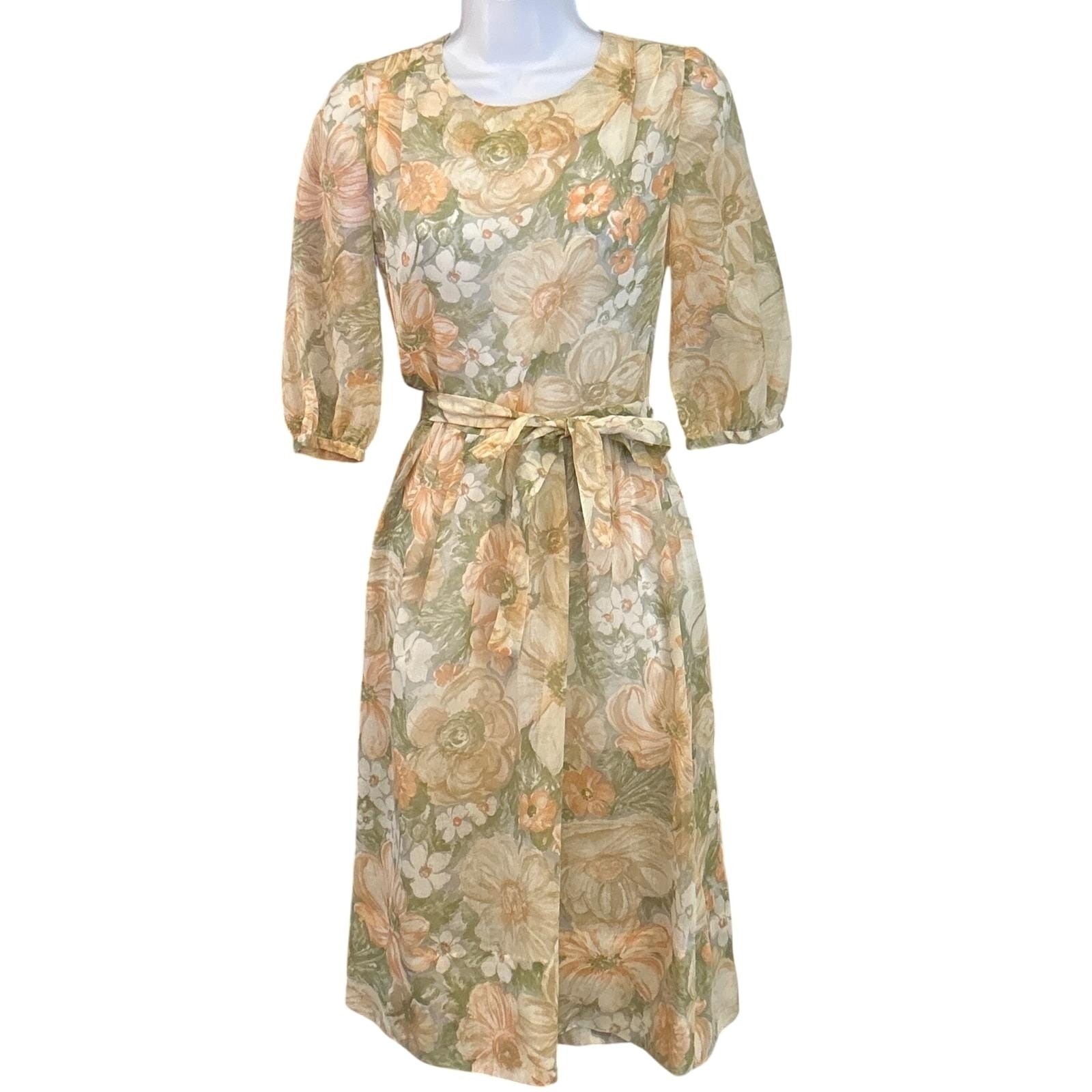 Vintage Unbranded Floral Midi Dress Cottagecore Romantic Fairycore Peach Green