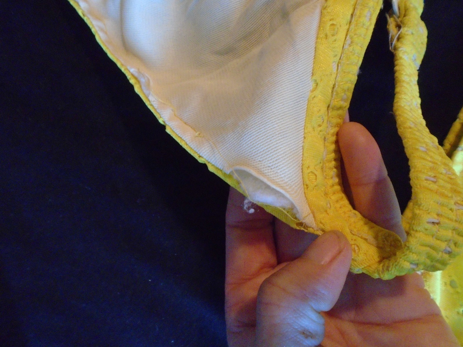 Bright Yellow Nylon Vintage 1960’s Women’s Hipster BIKINI Swimsuit M L